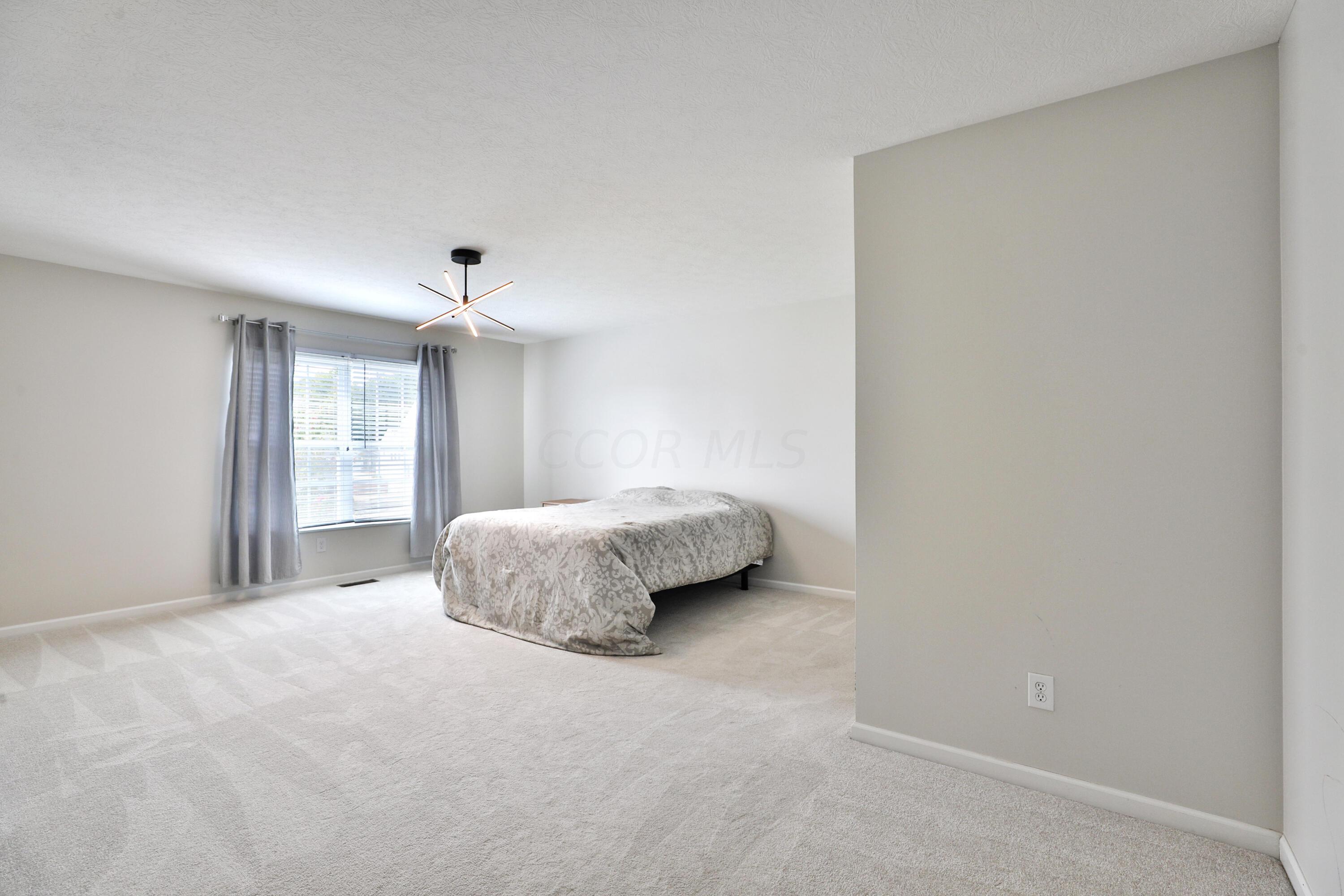 136 Ellington Boulevard