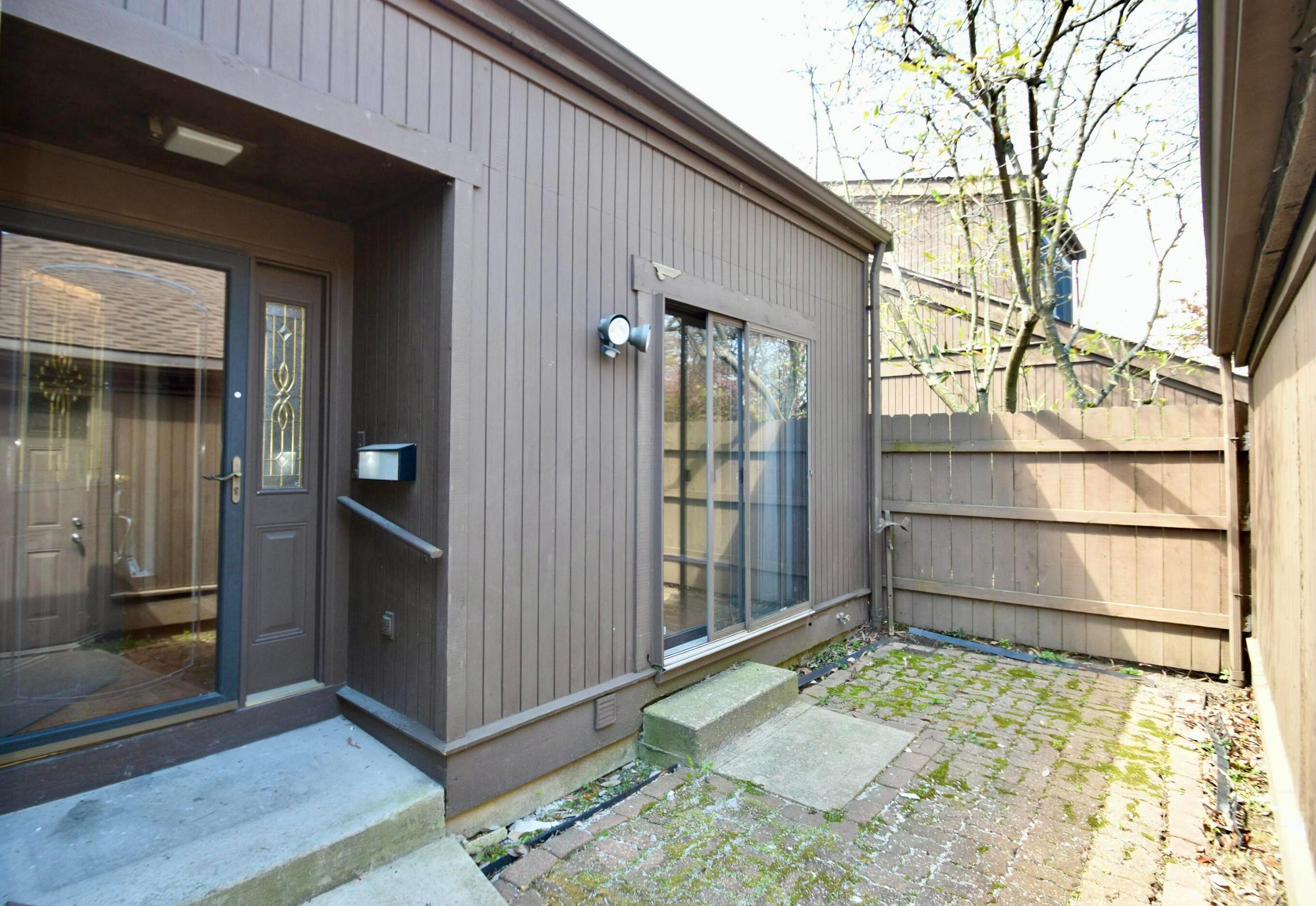 2101 Willowick Drive, B