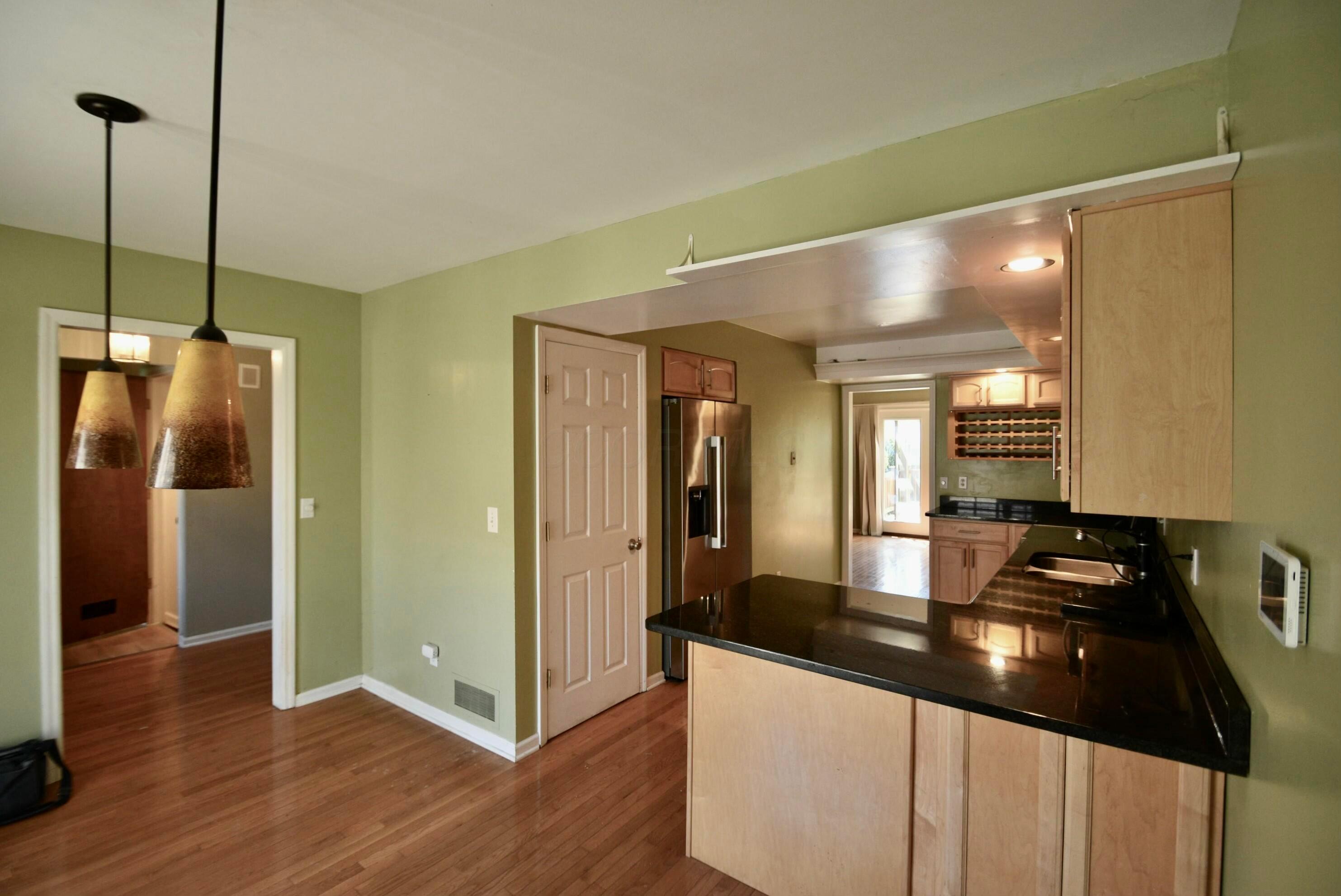 2101 Willowick Drive, B