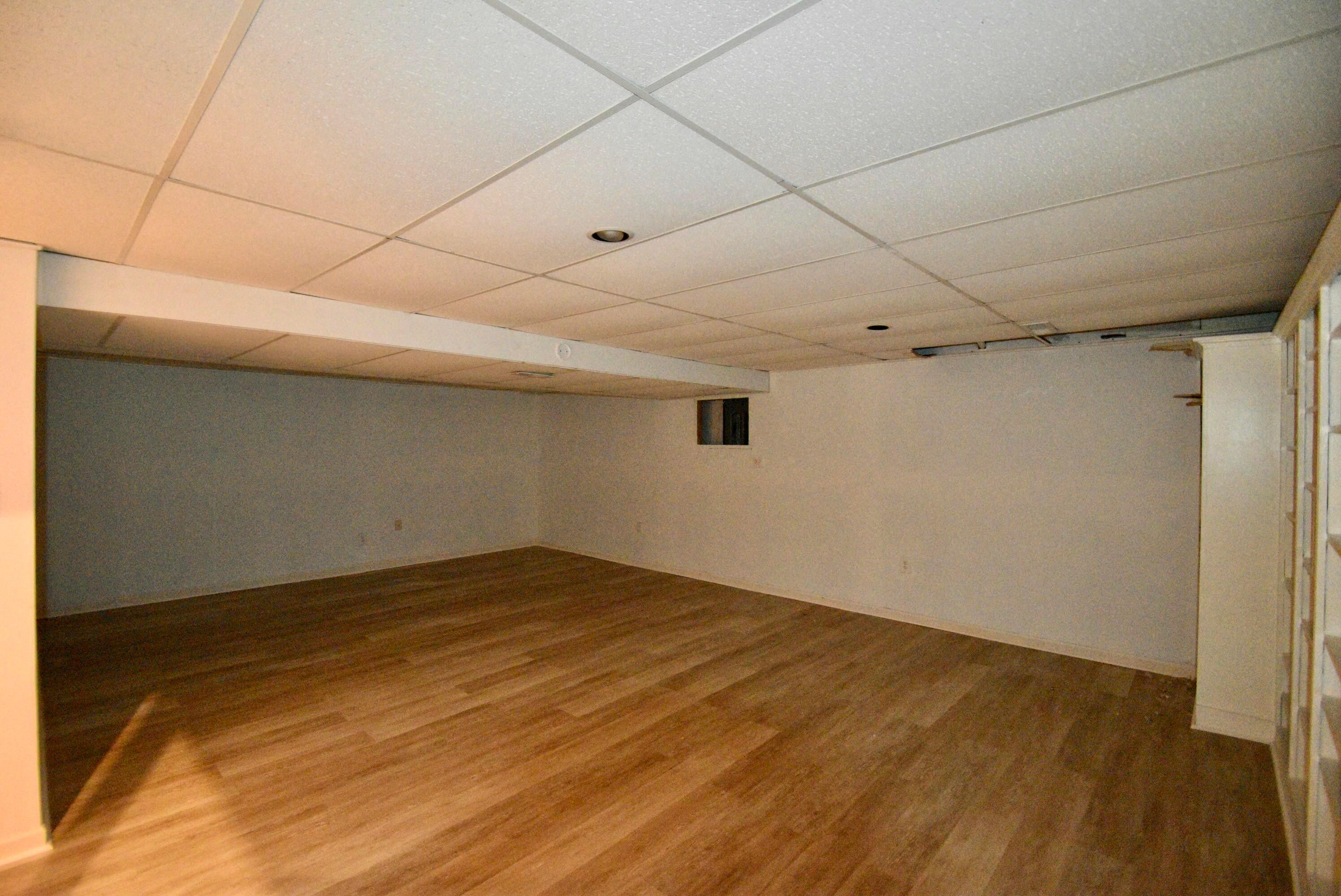 2101 Willowick Drive, B