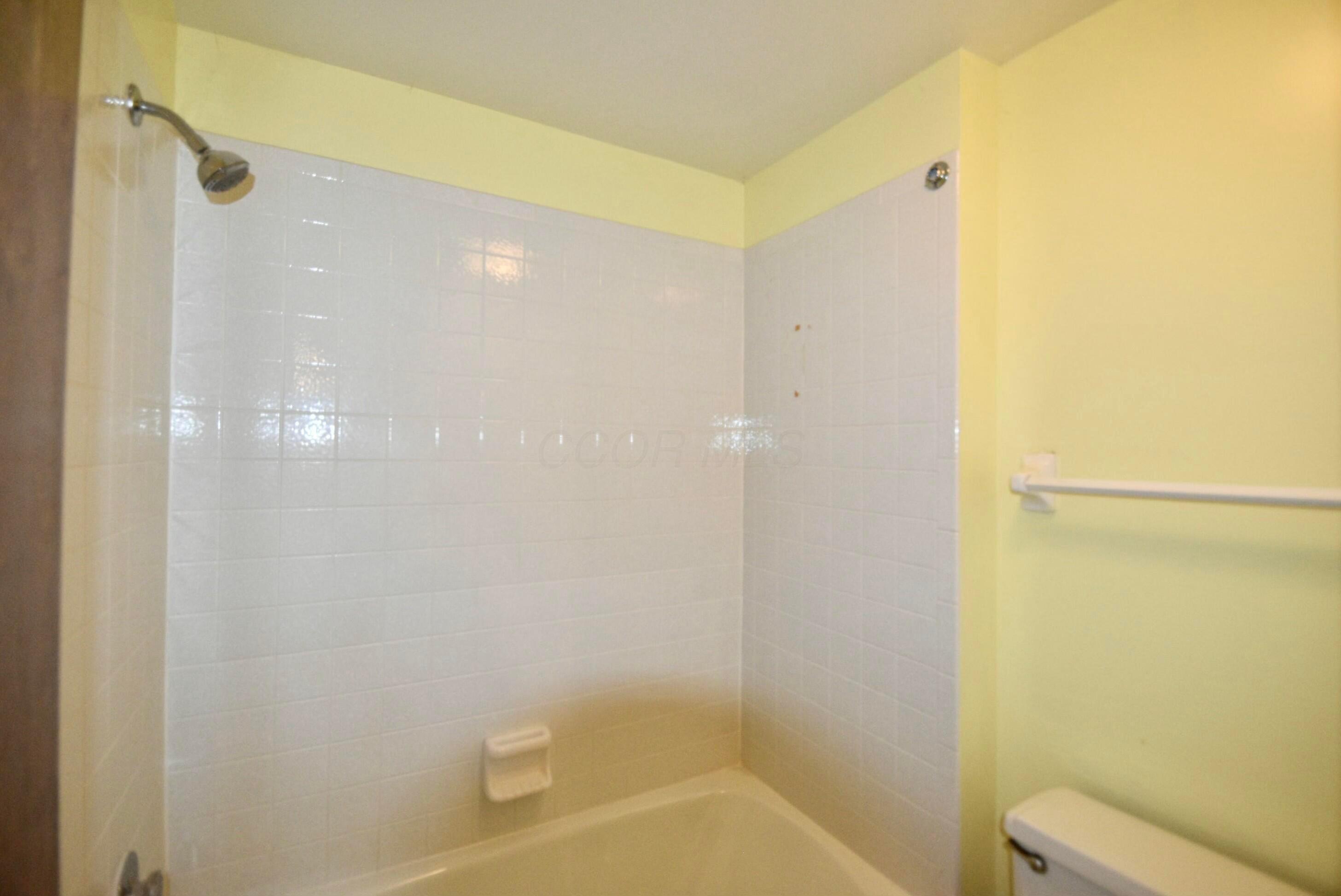 2101 Willowick Drive, B