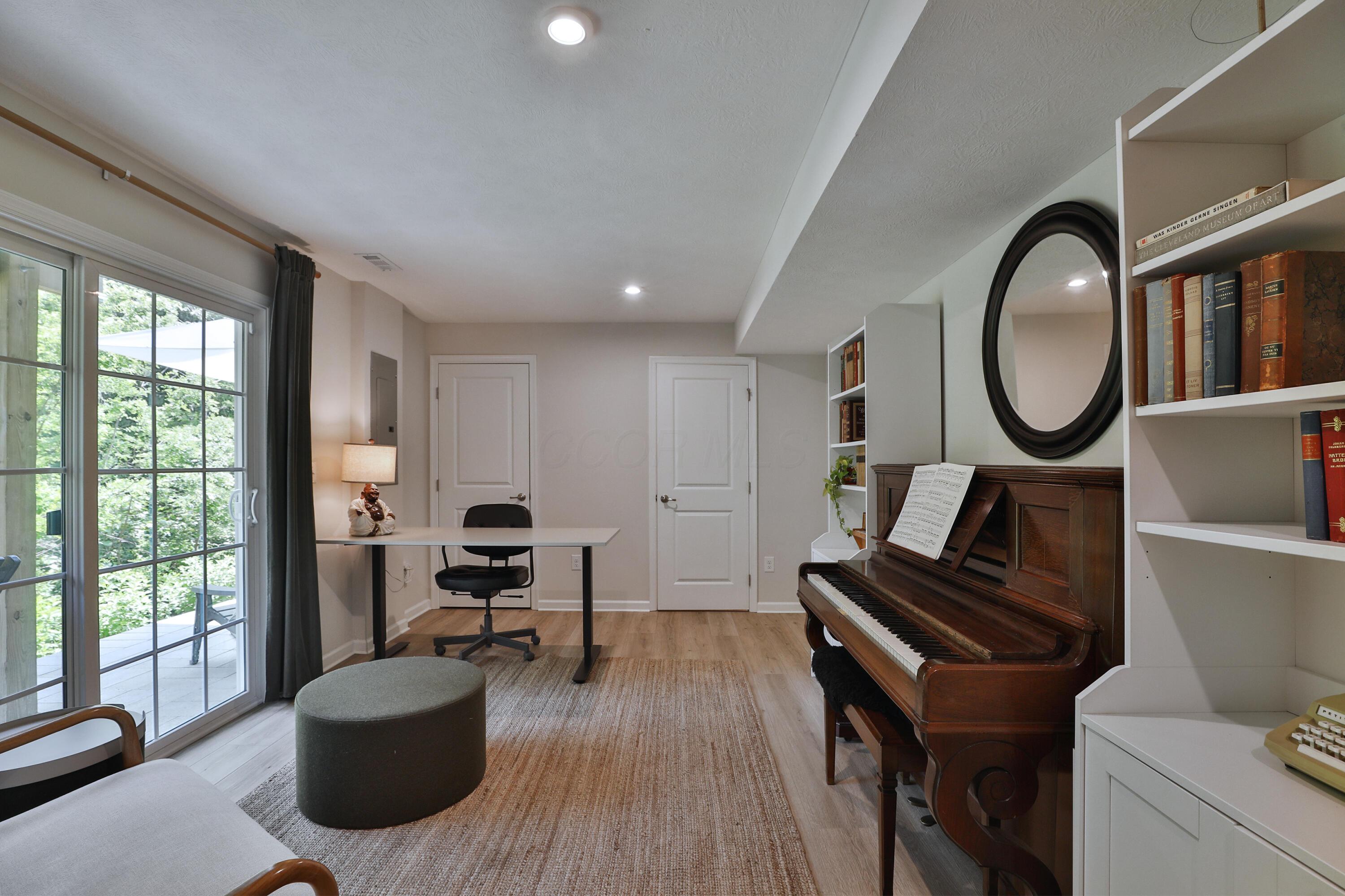 6836 Frey Lane