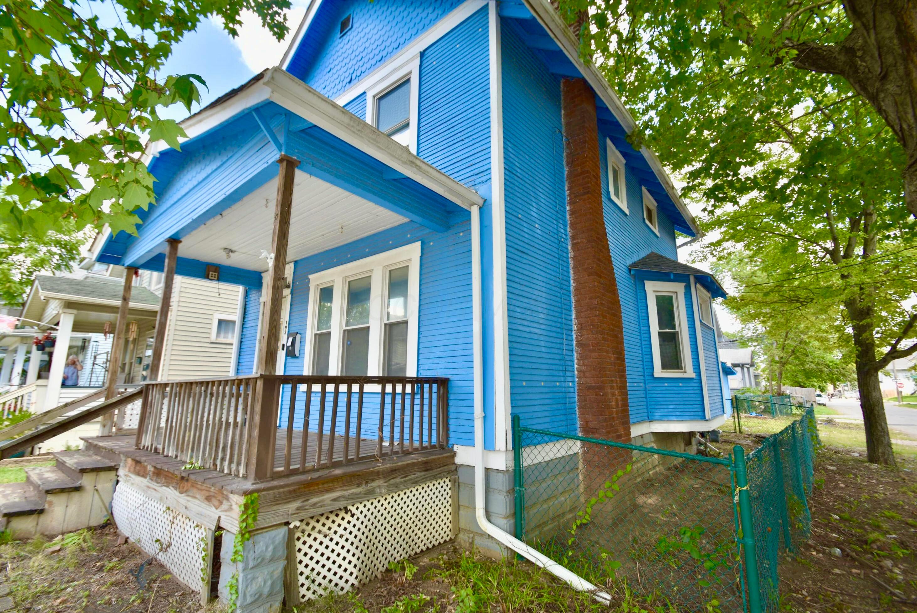 192 S Harris Avenue