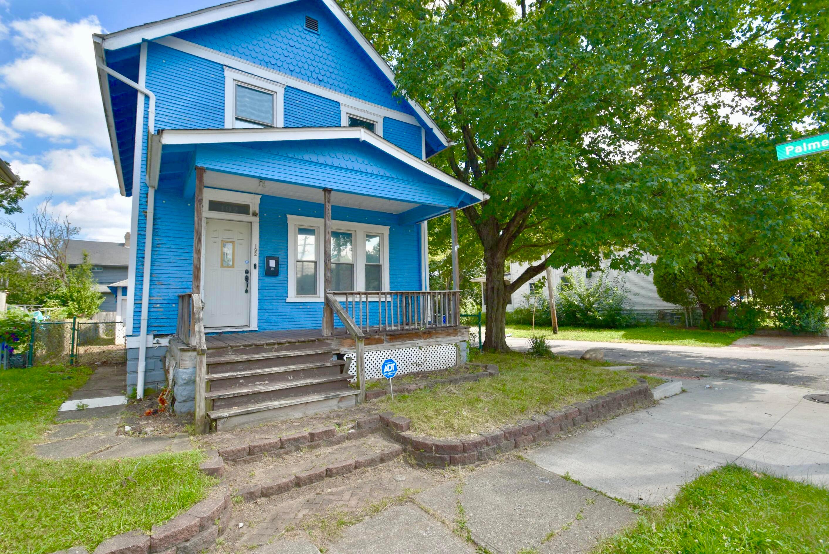192 S Harris Avenue