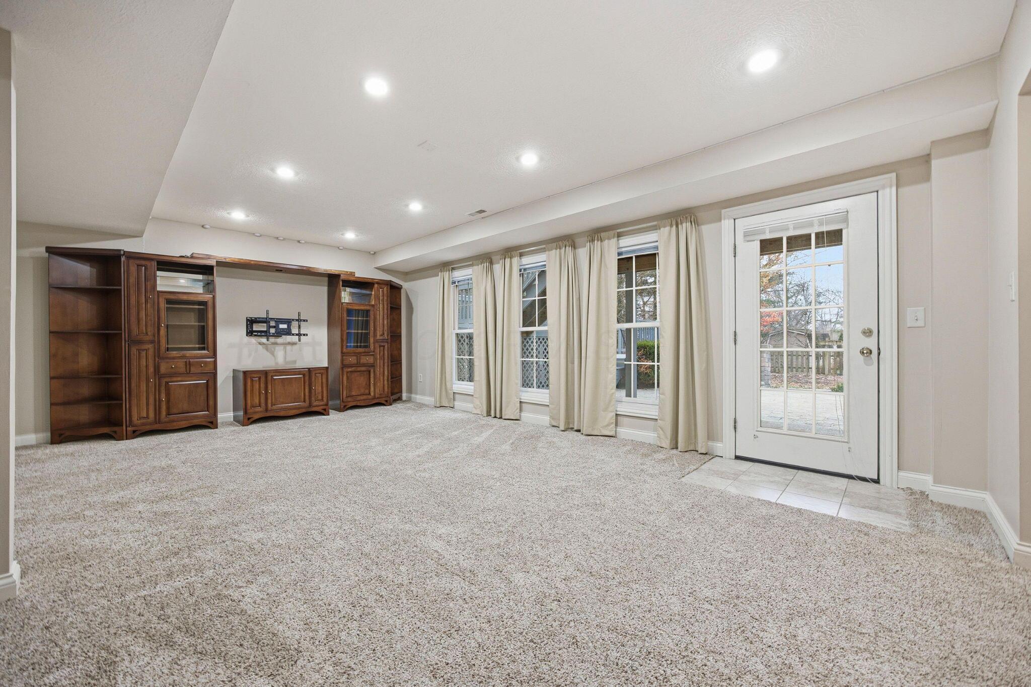 477 Stratshire Lane