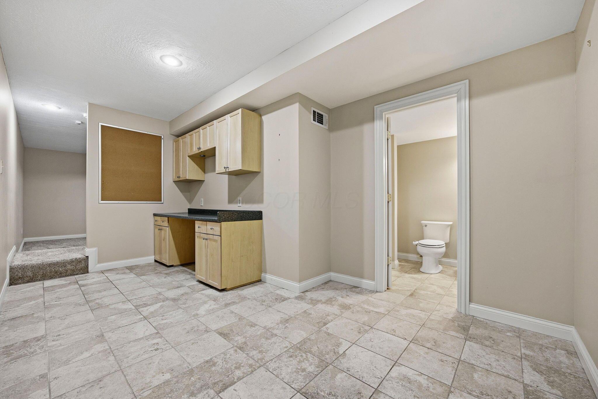 477 Stratshire Lane