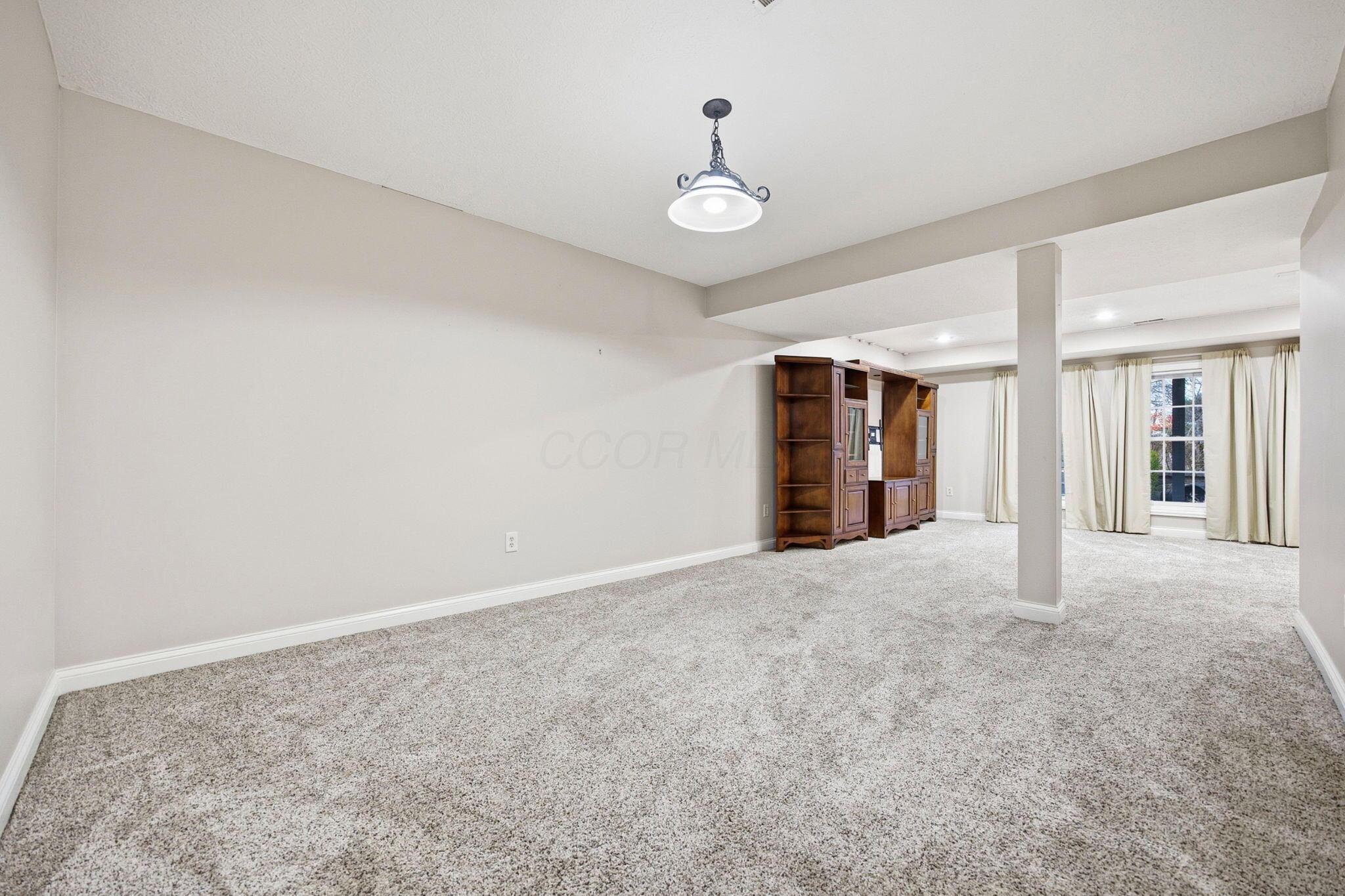 477 Stratshire Lane