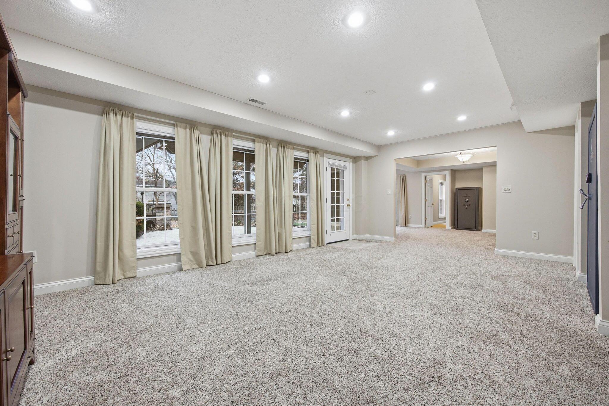 477 Stratshire Lane