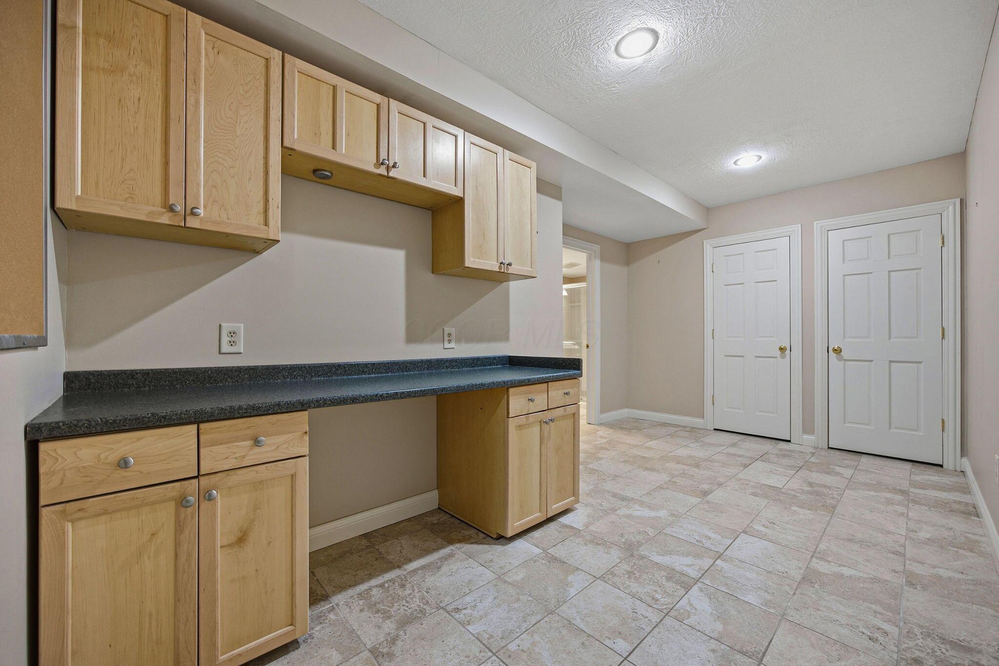 477 Stratshire Lane