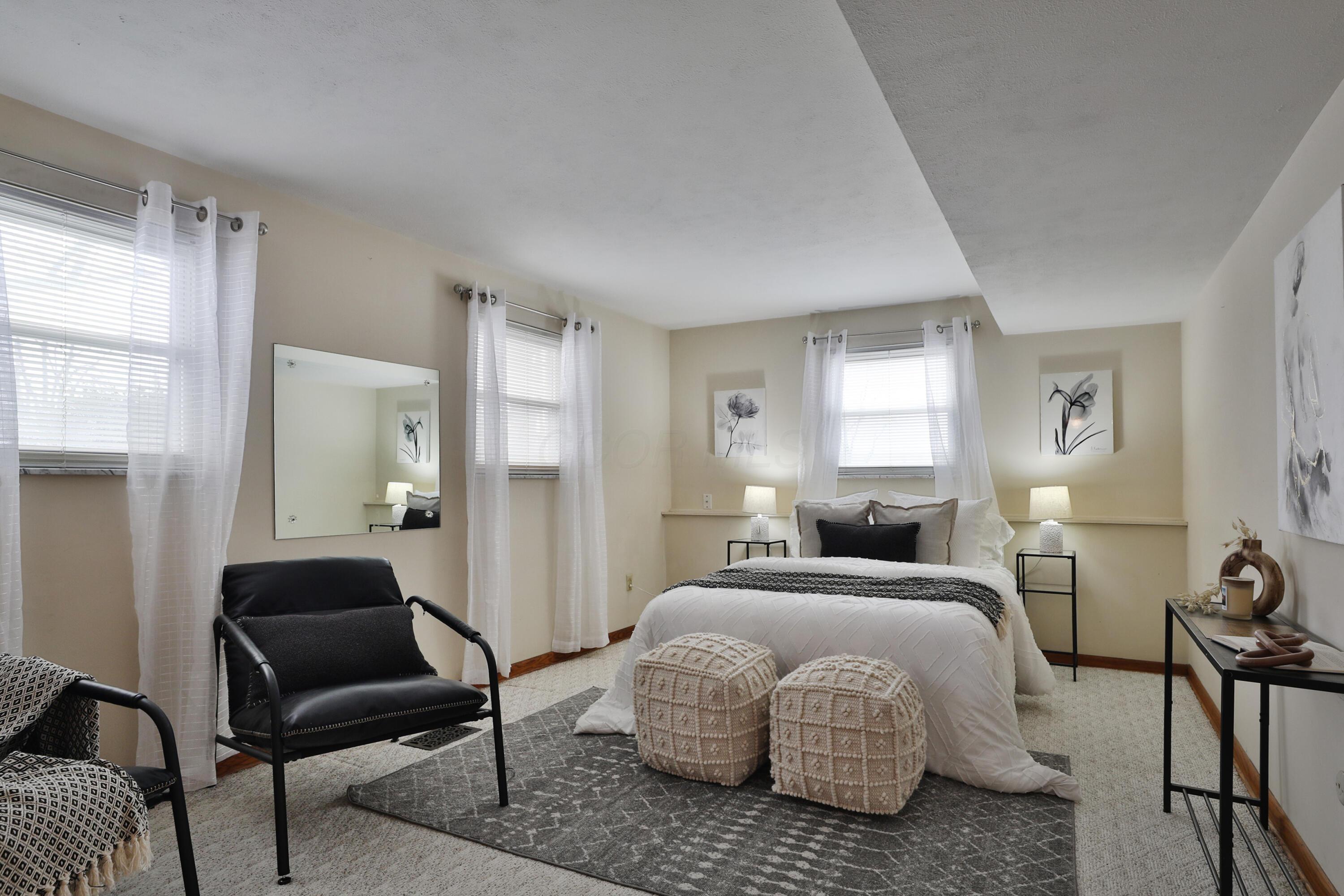 4677 Harrisburg Pike