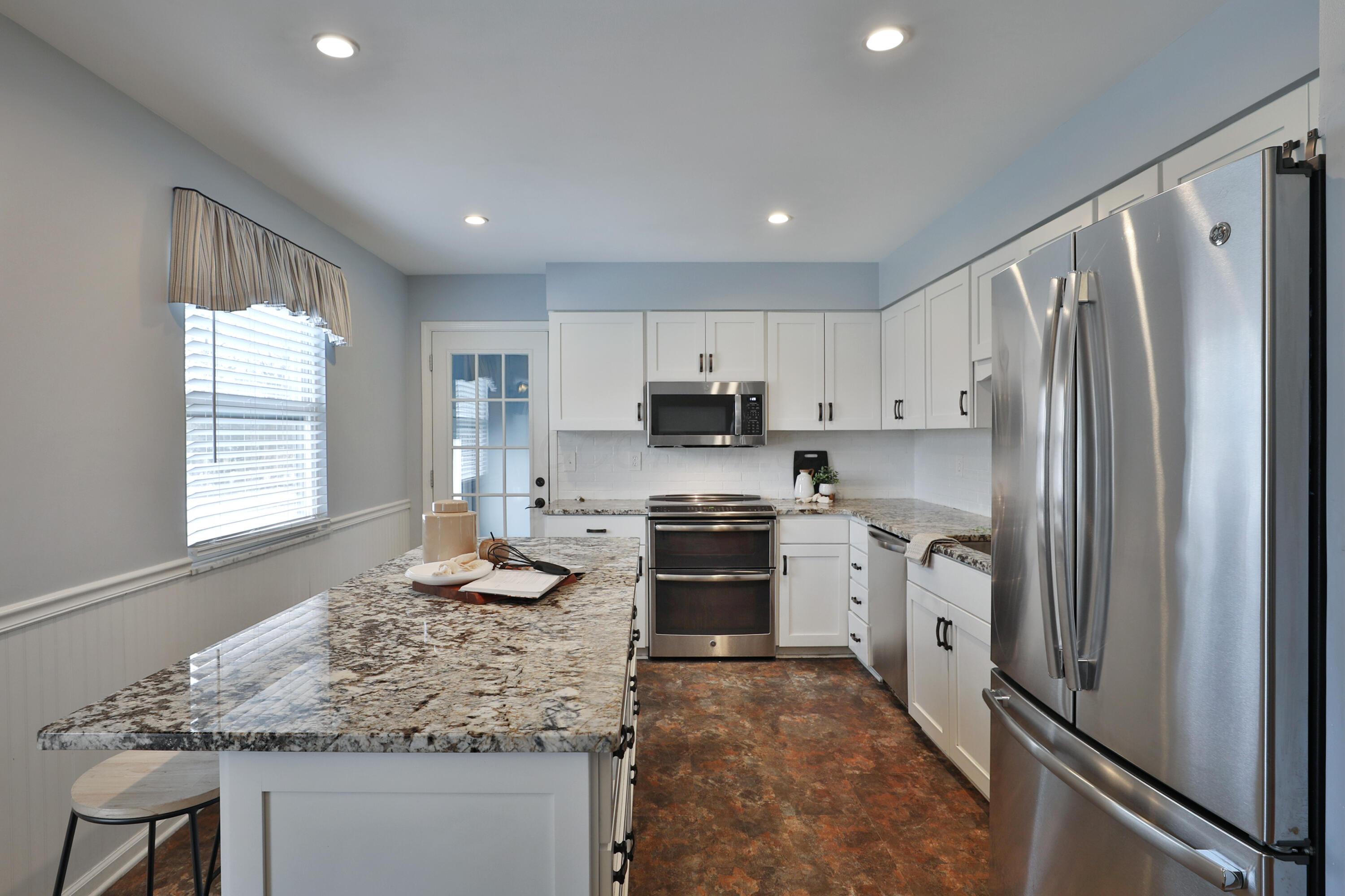 4677 Harrisburg Pike