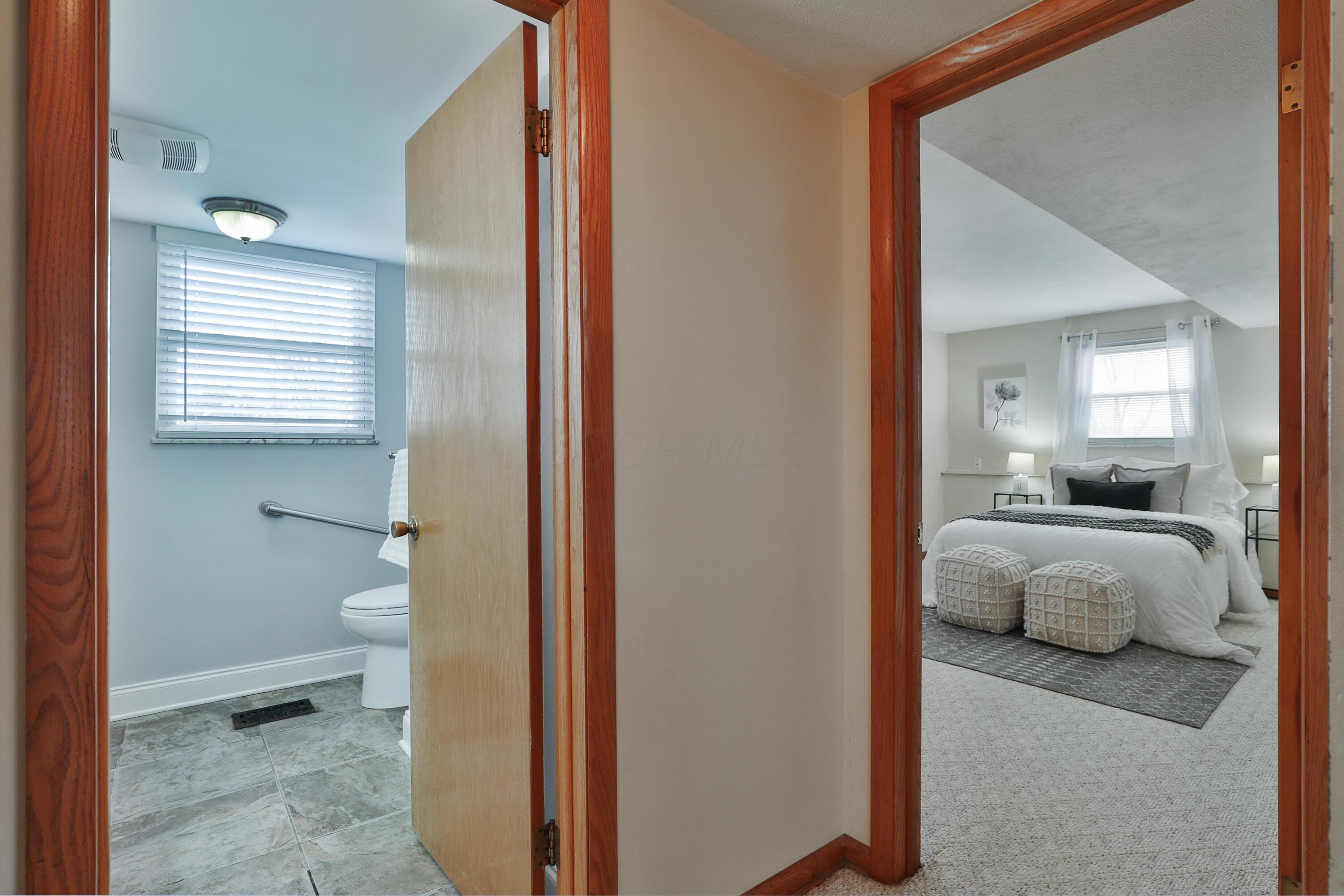 4677 Harrisburg Pike