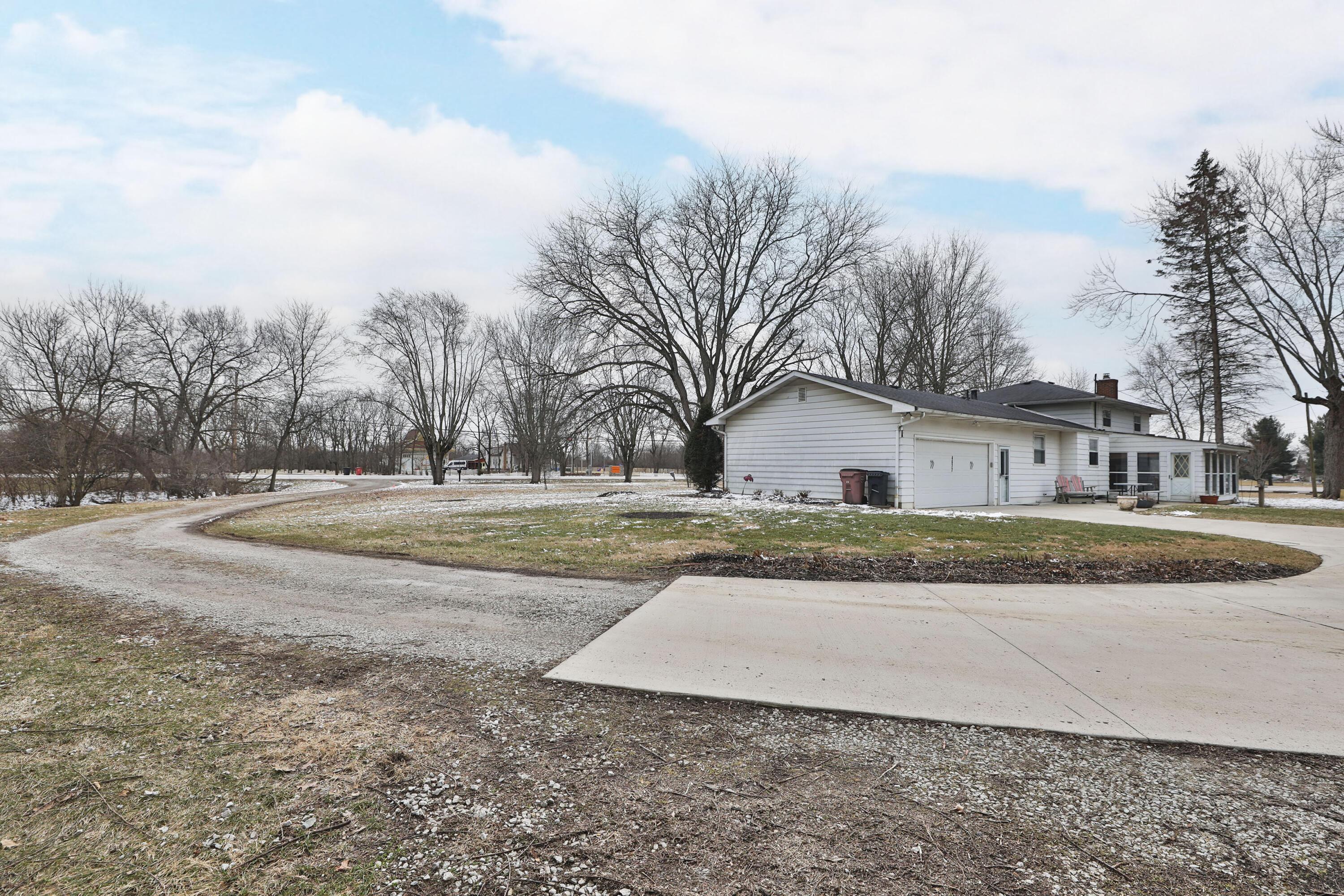 4677 Harrisburg Pike
