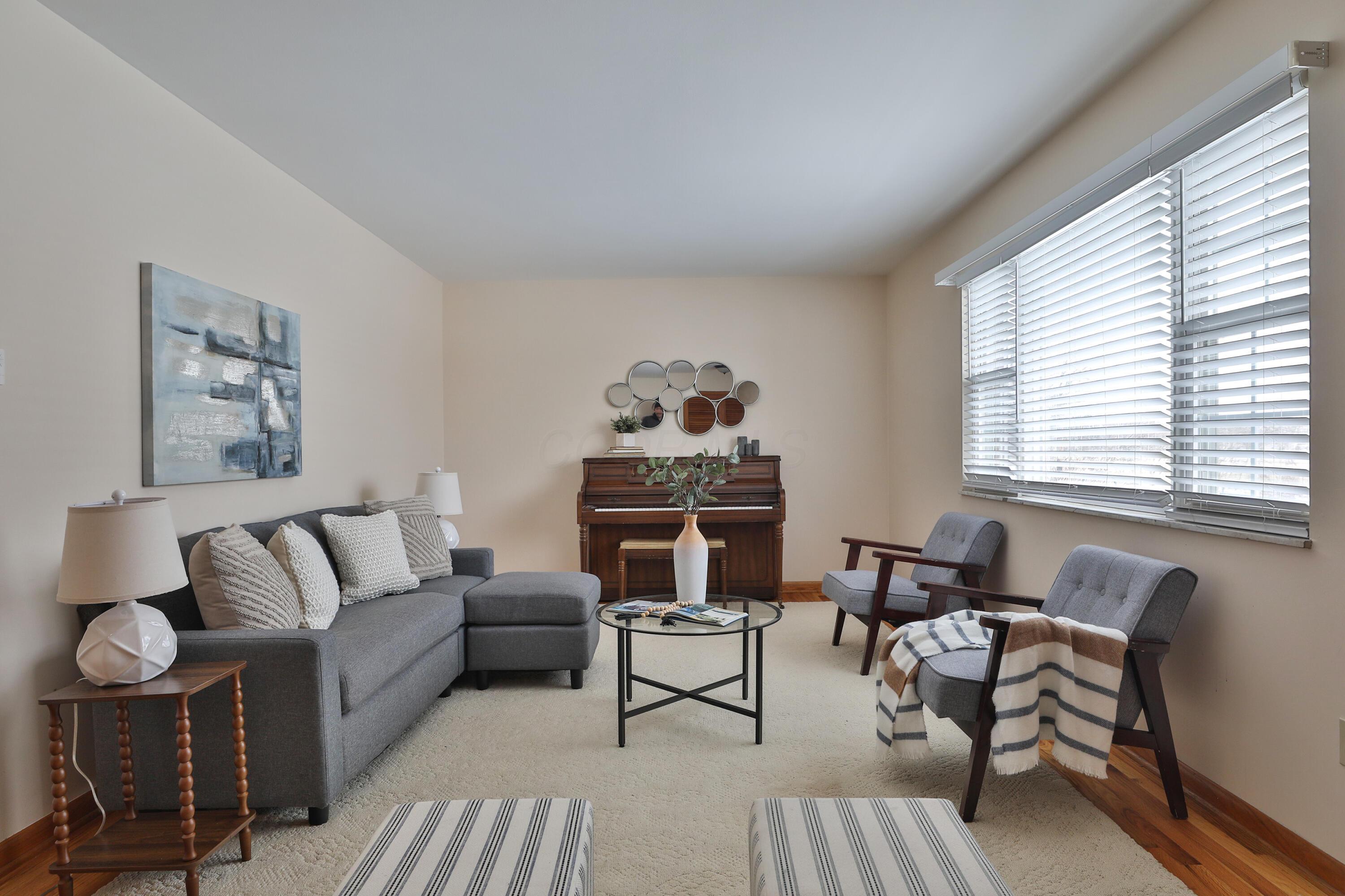 4677 Harrisburg Pike