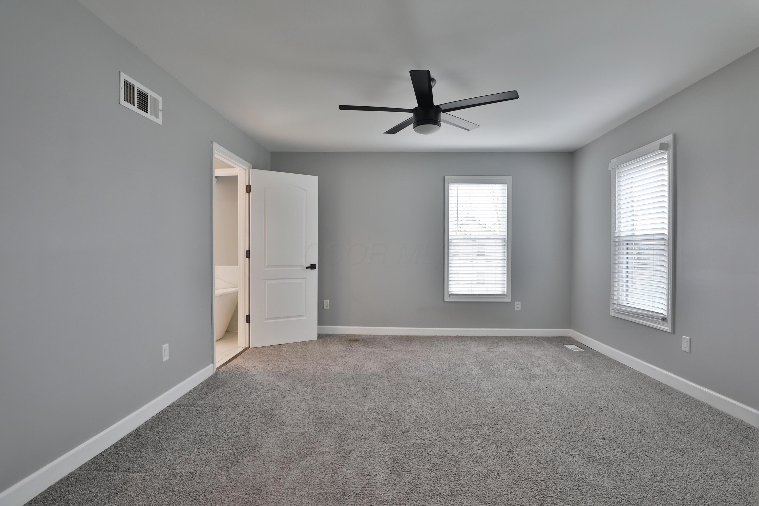 1009 E Whittier Street, 1009