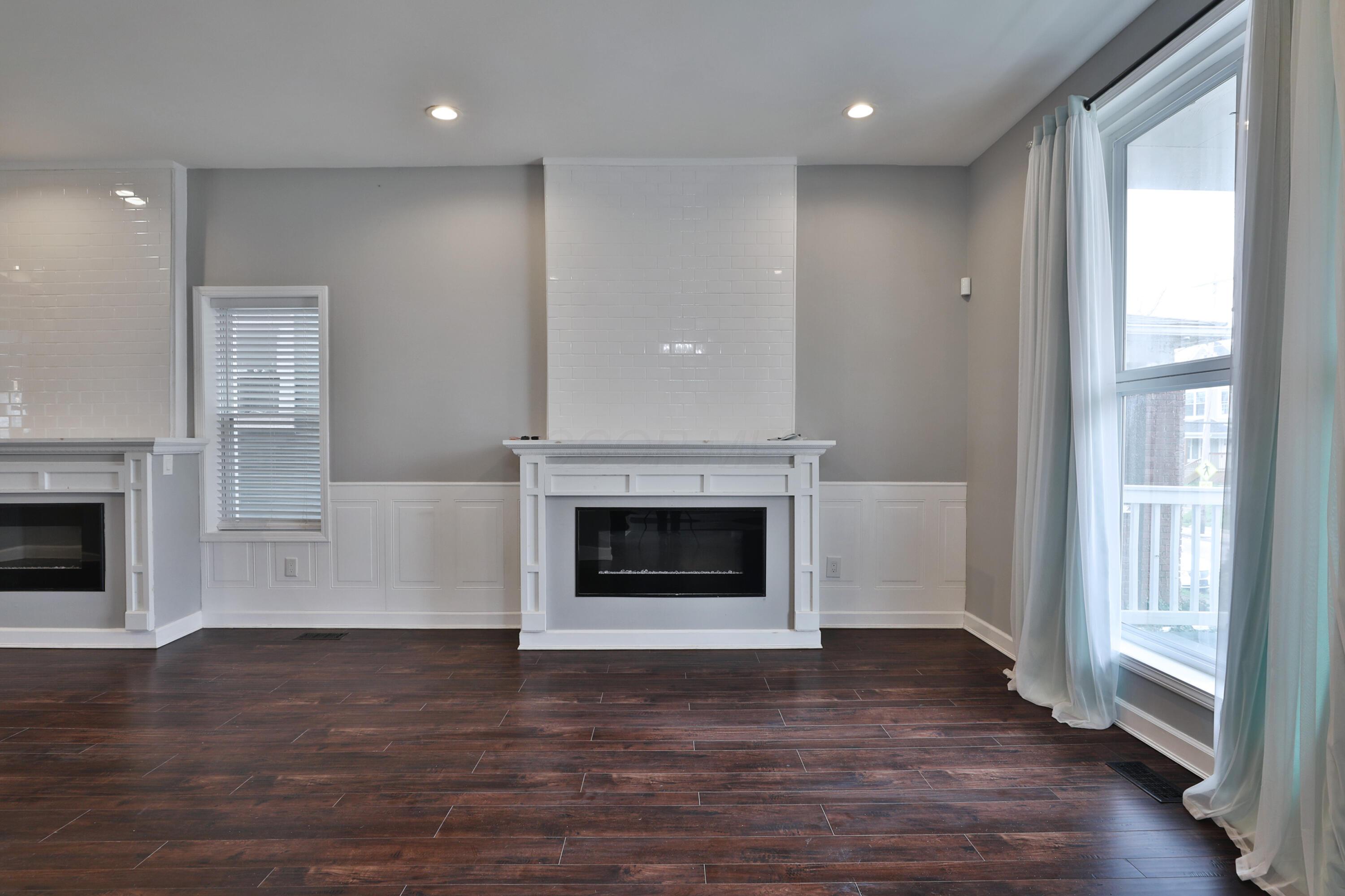 1009 E Whittier Street, 1009