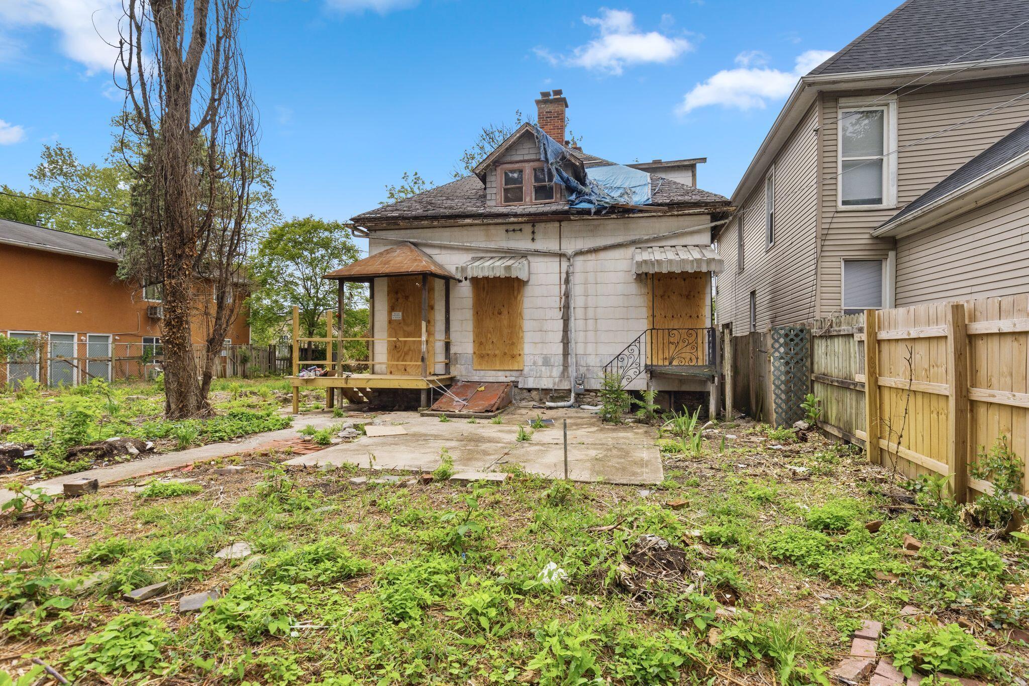 1280 Indianola Avenue