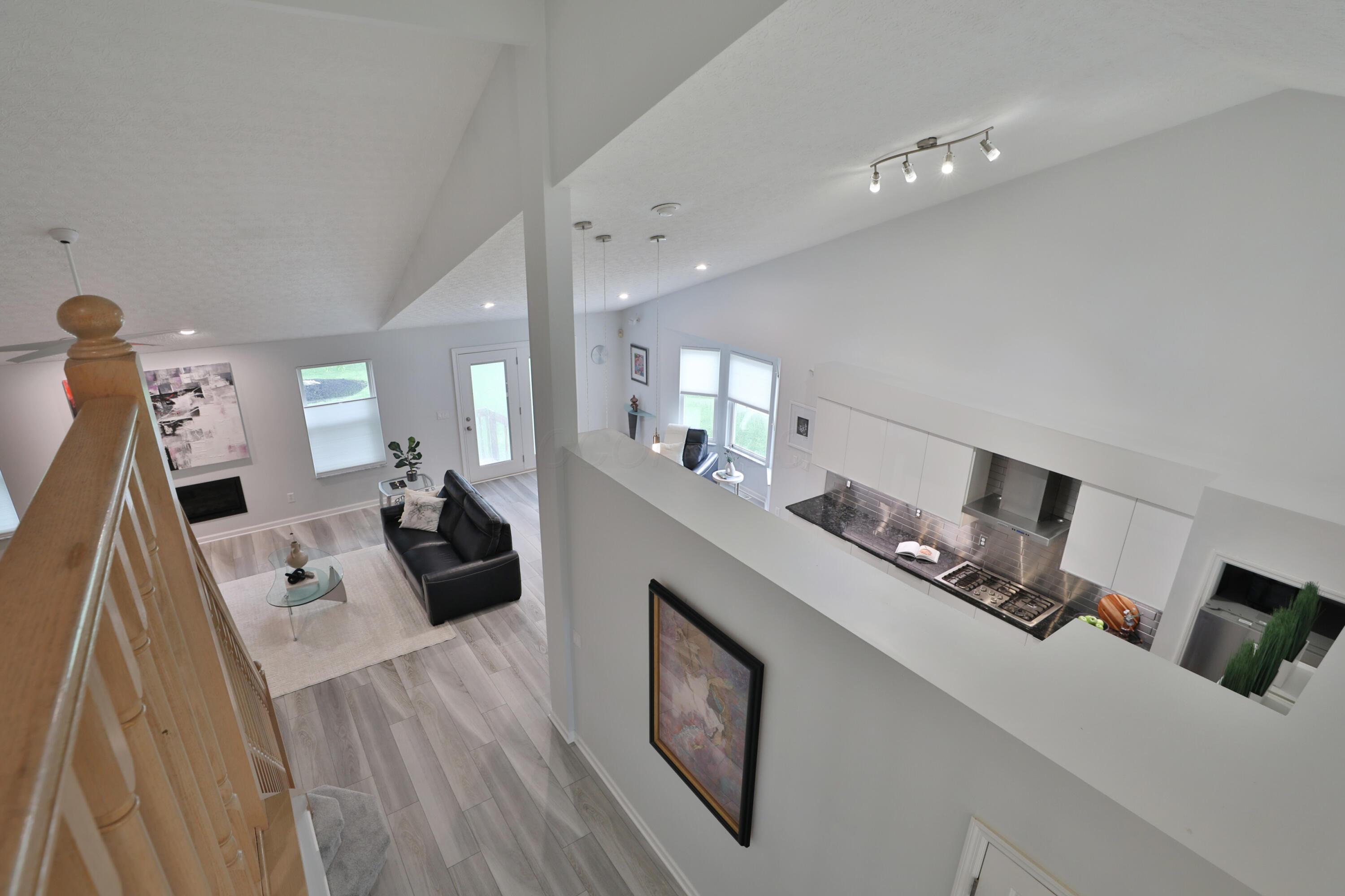 386 Shelby Avenue W