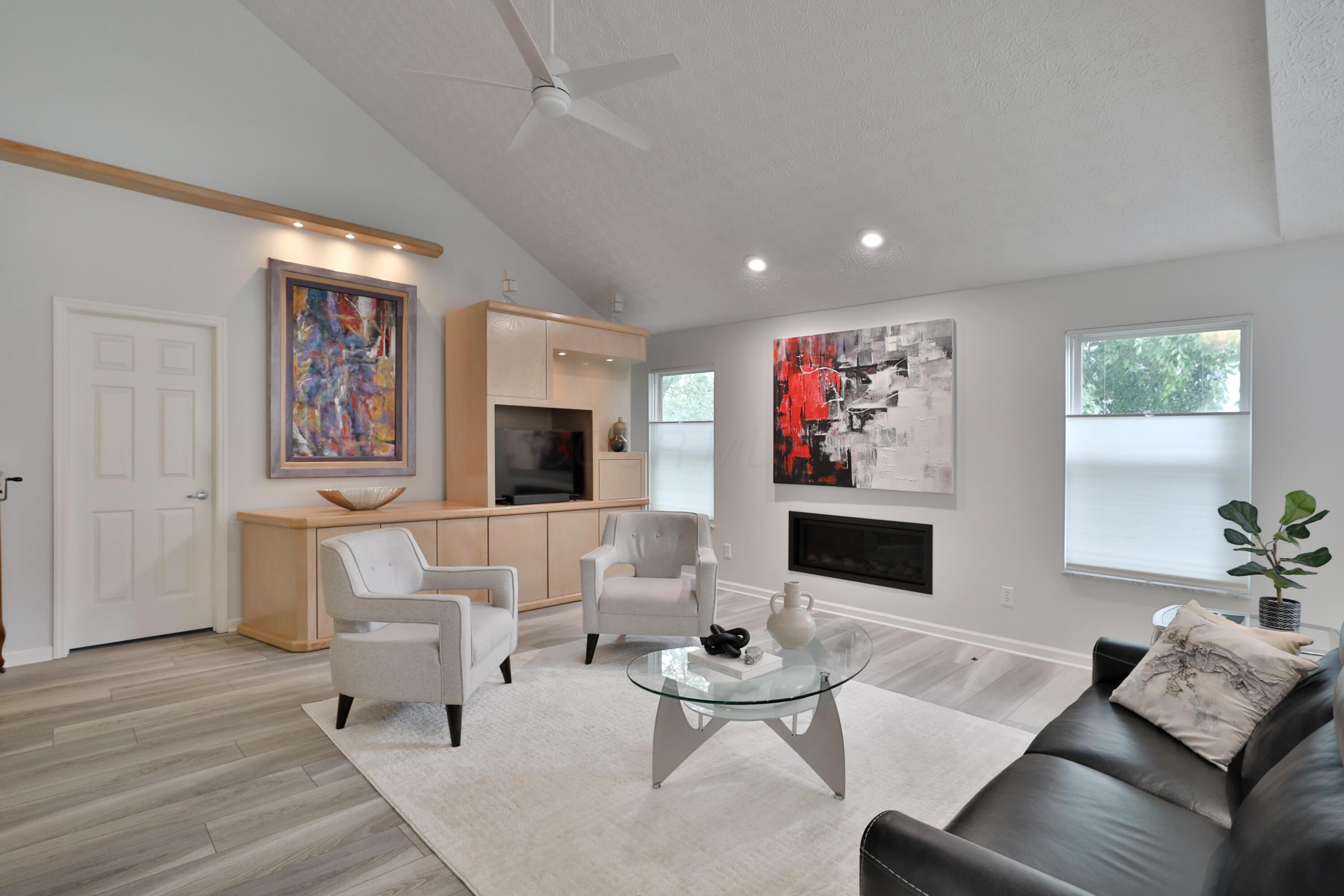 386 Shelby Avenue W