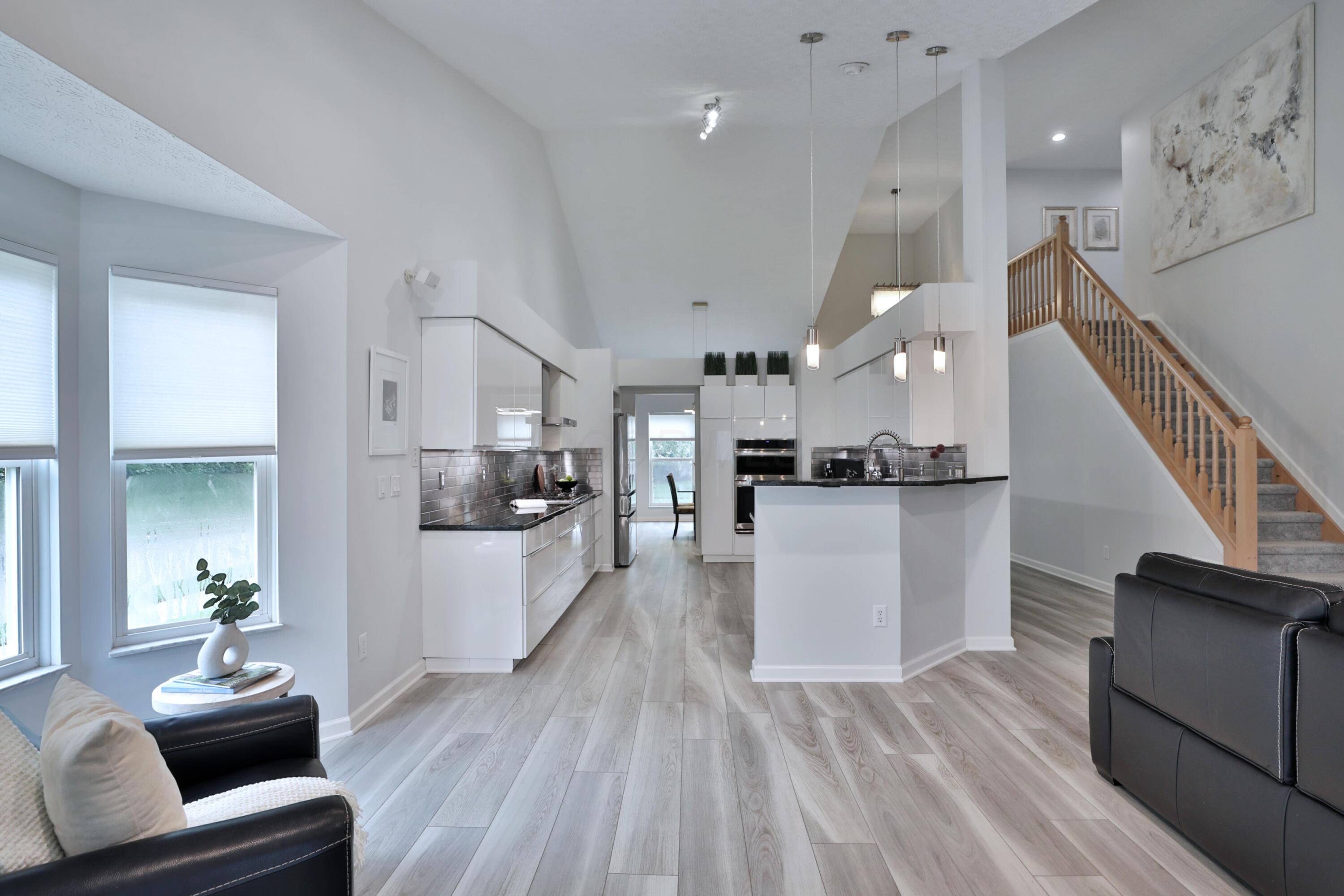 386 Shelby Avenue W