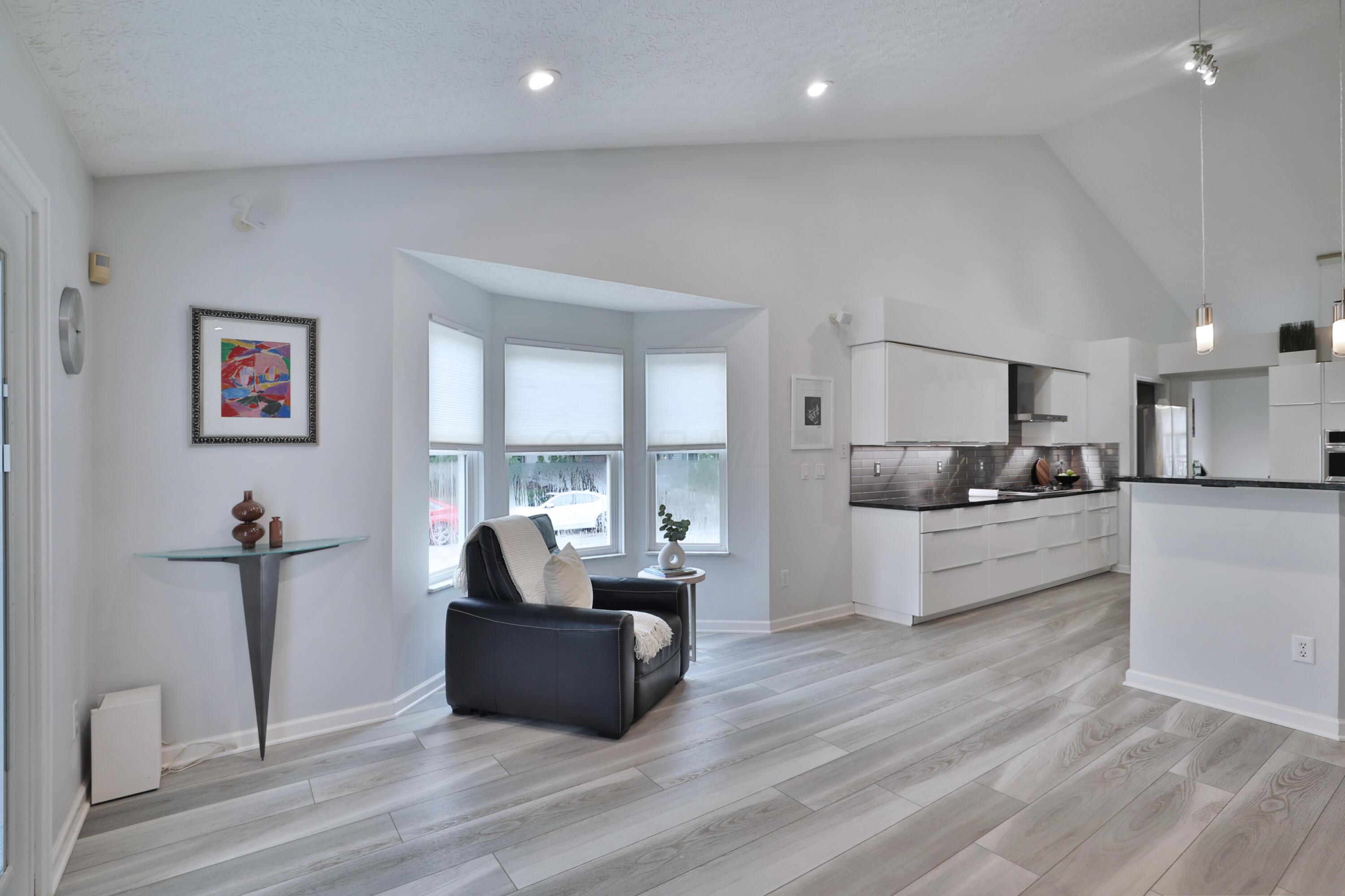 386 Shelby Avenue W