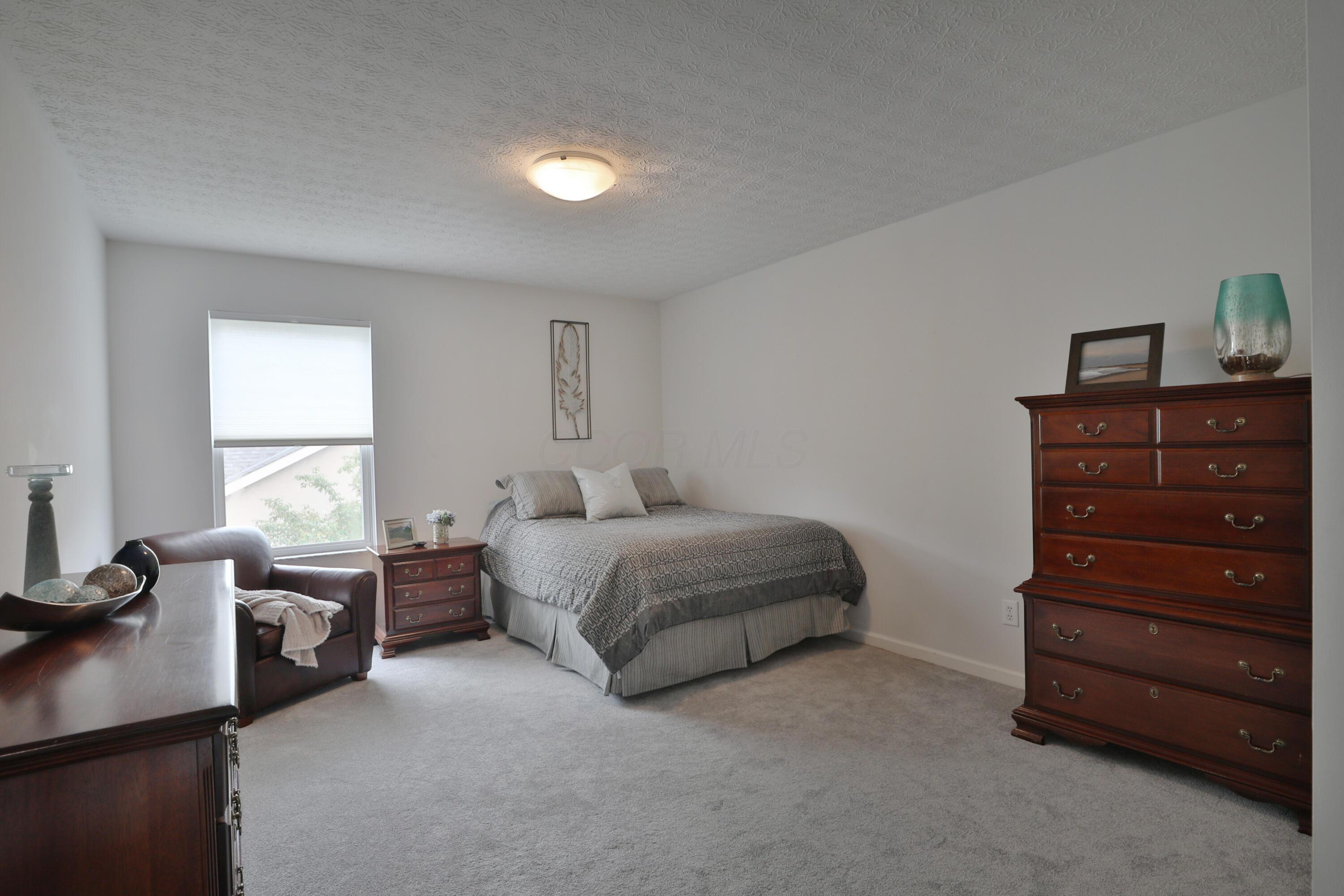 386 Shelby Avenue W
