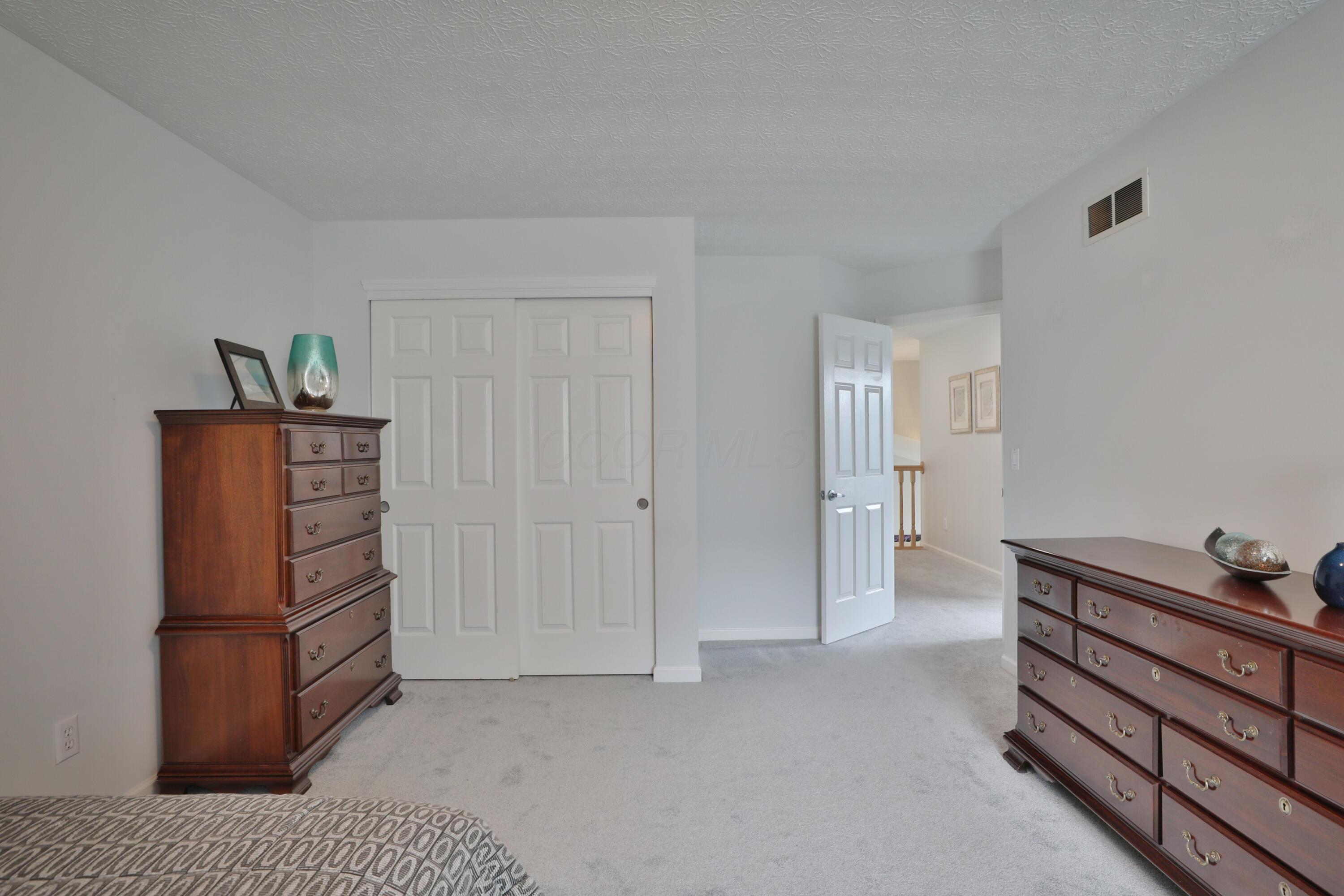 386 Shelby Avenue W