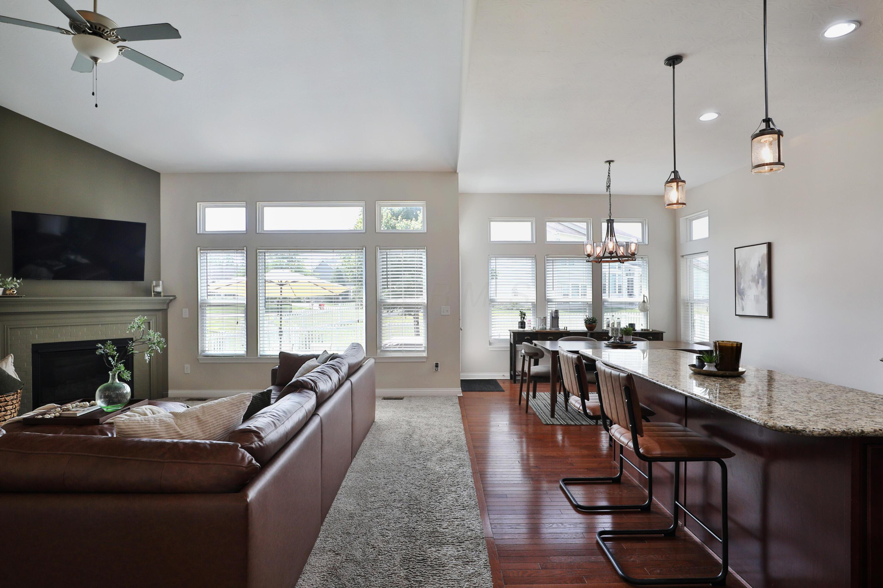 2607 Loris Way