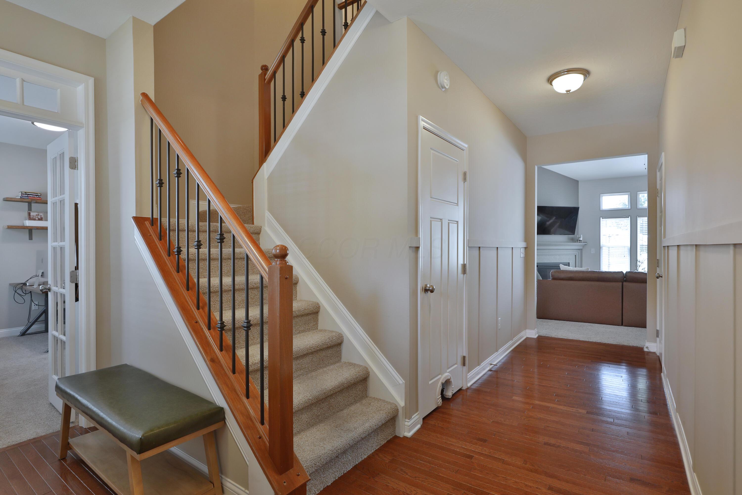 2607 Loris Way