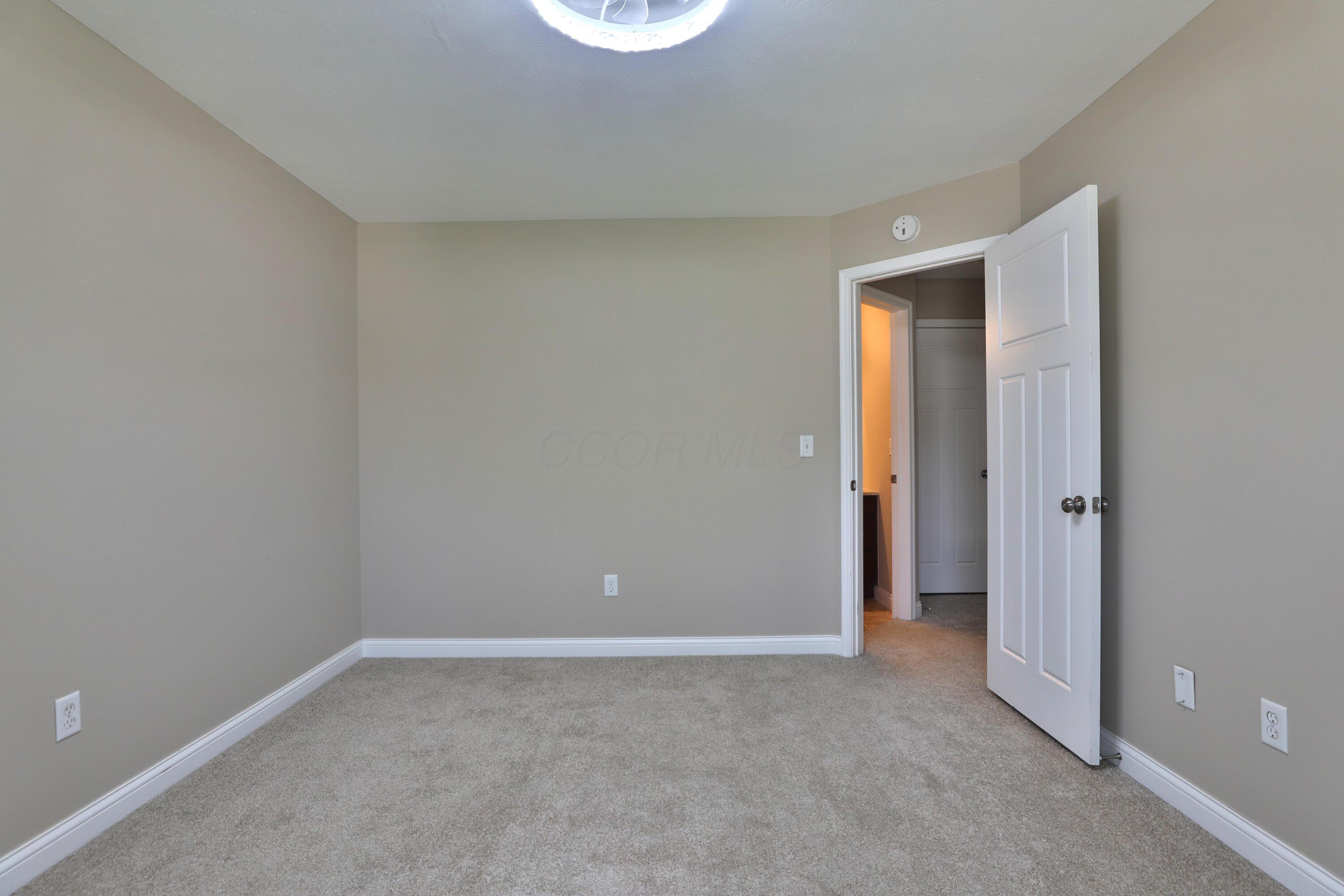 2607 Loris Way
