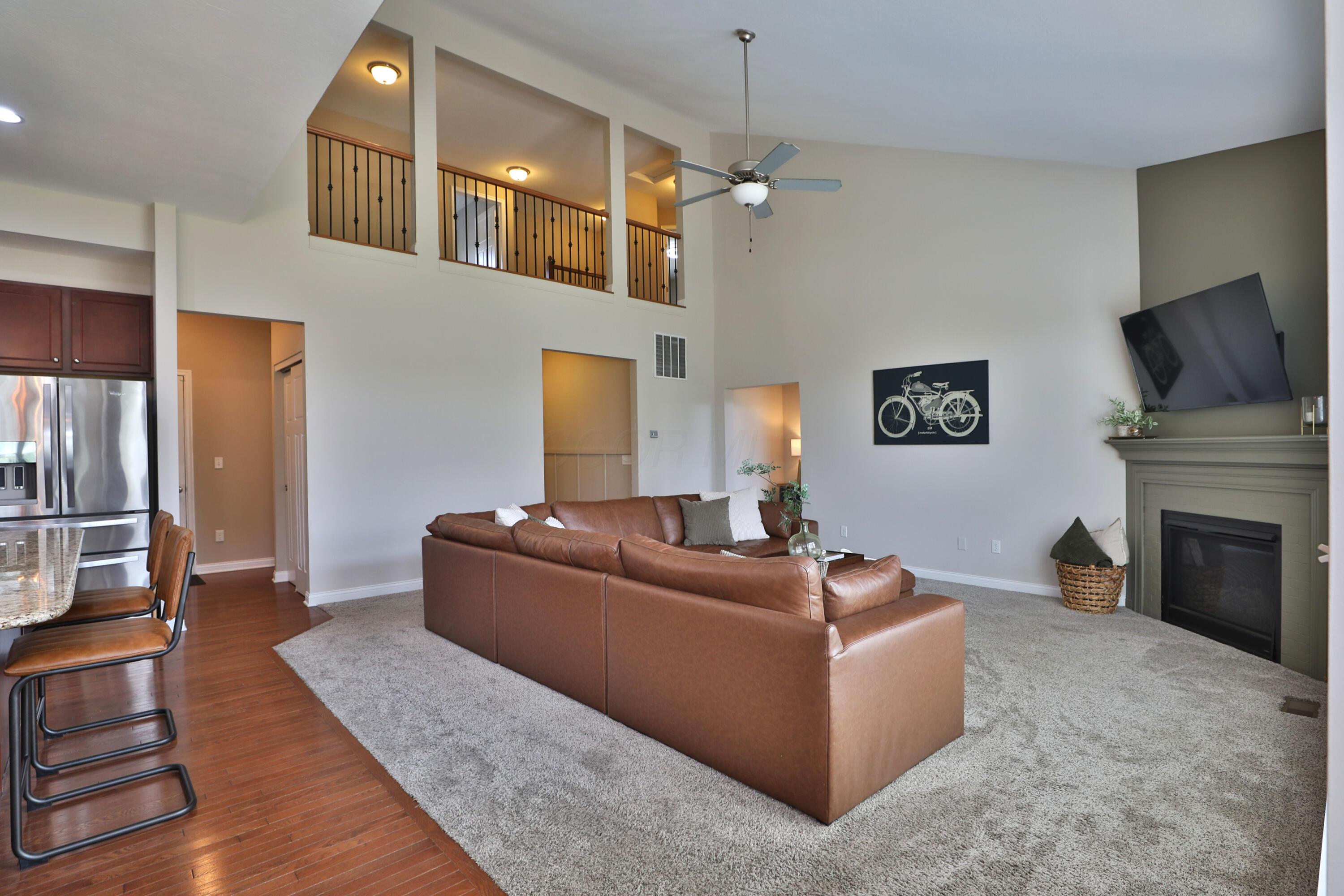 2607 Loris Way