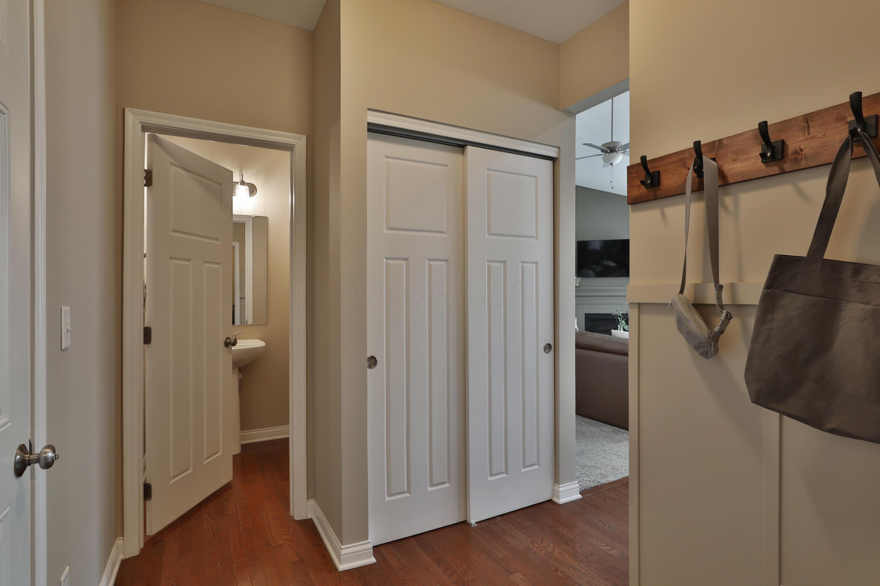 2607 Loris Way