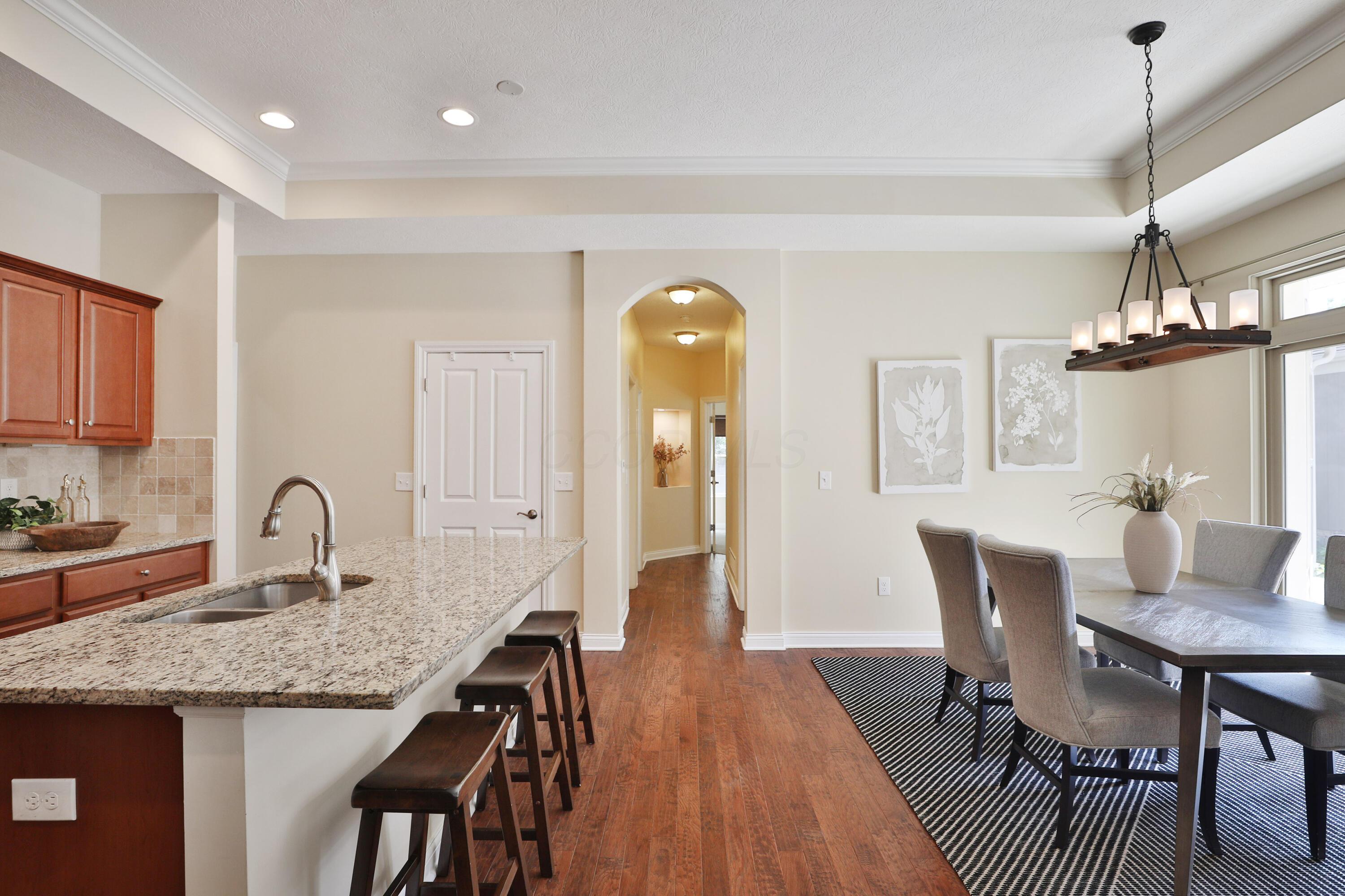 5016 Foxtail Drive, 37