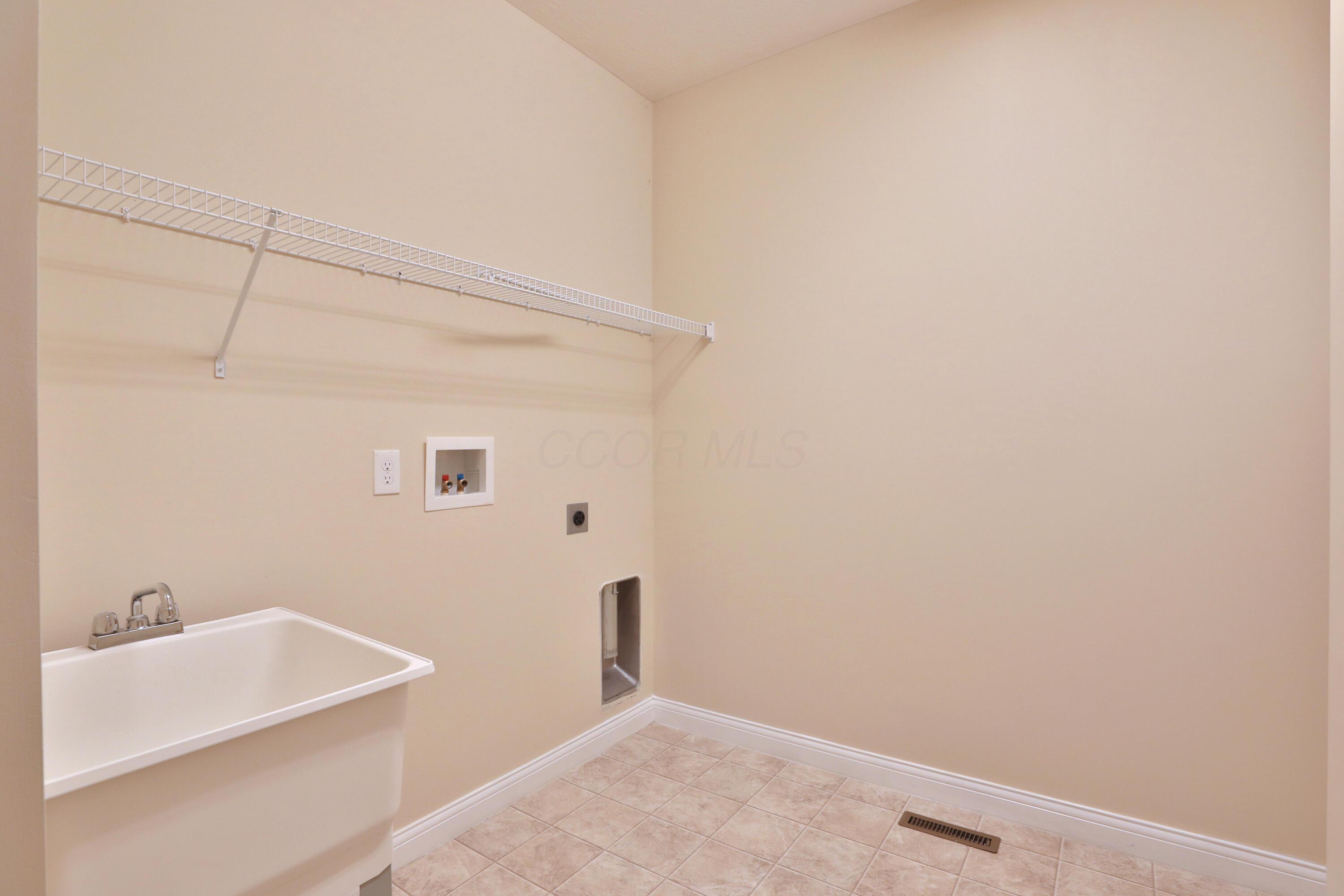 5016 Foxtail Drive, 37
