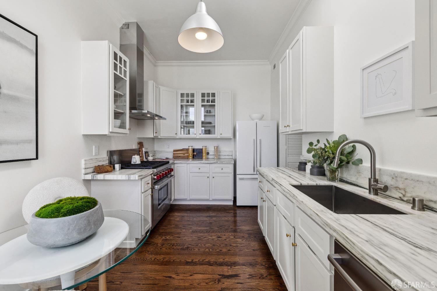 3521 Sacramento Street