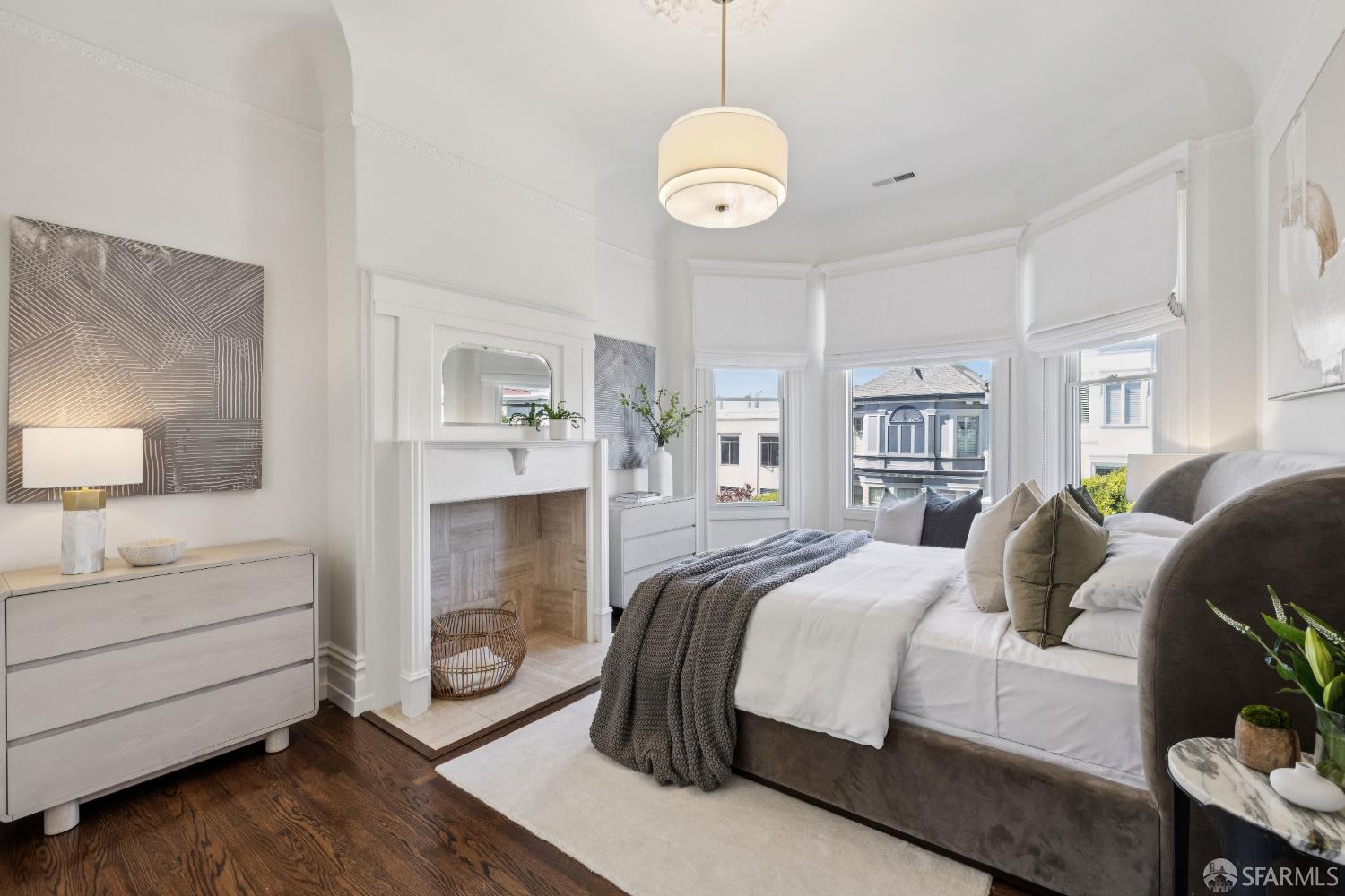 3521 Sacramento Street