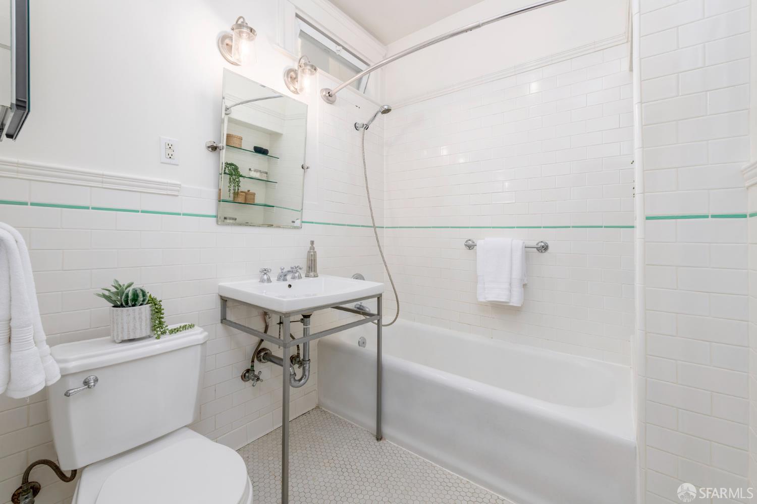 1030 Clayton Street # 2