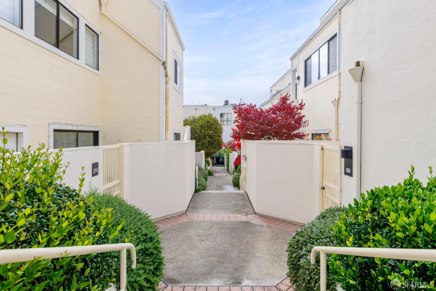 2185 Bush Street # 206, San Francisco Unit: 206