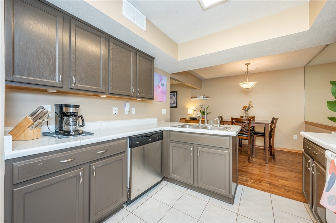 2100 Meadow Chase Lane 407