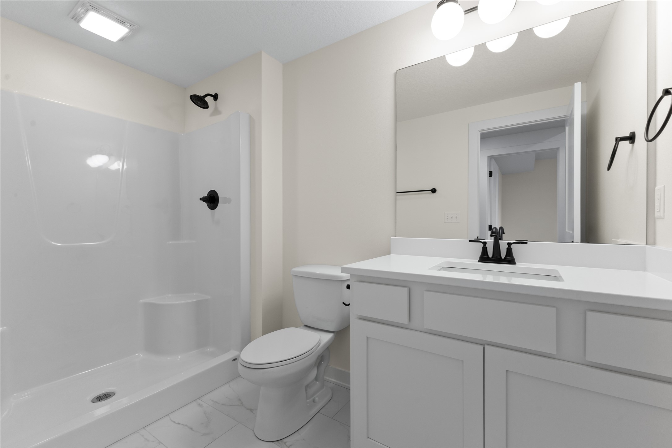 2307 Green Leaf Circle