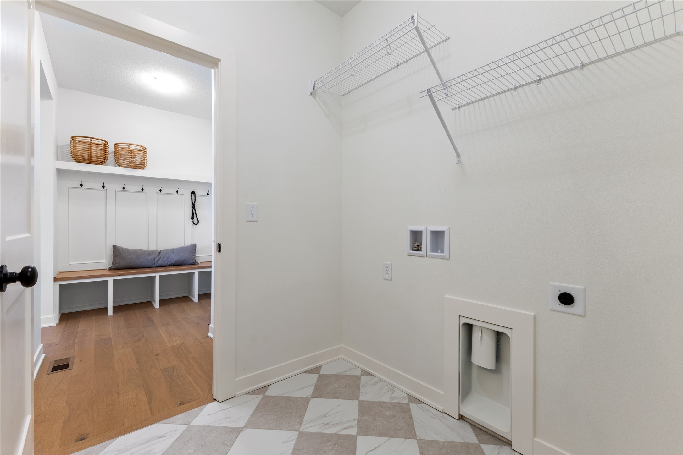 2307 Green Leaf Circle