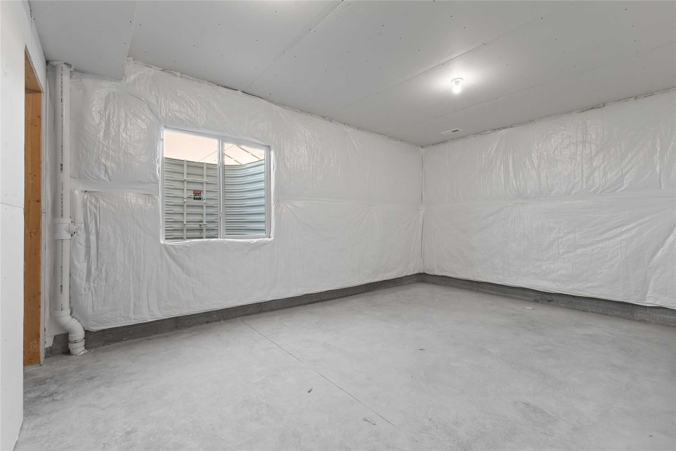 2307 Green Leaf Circle