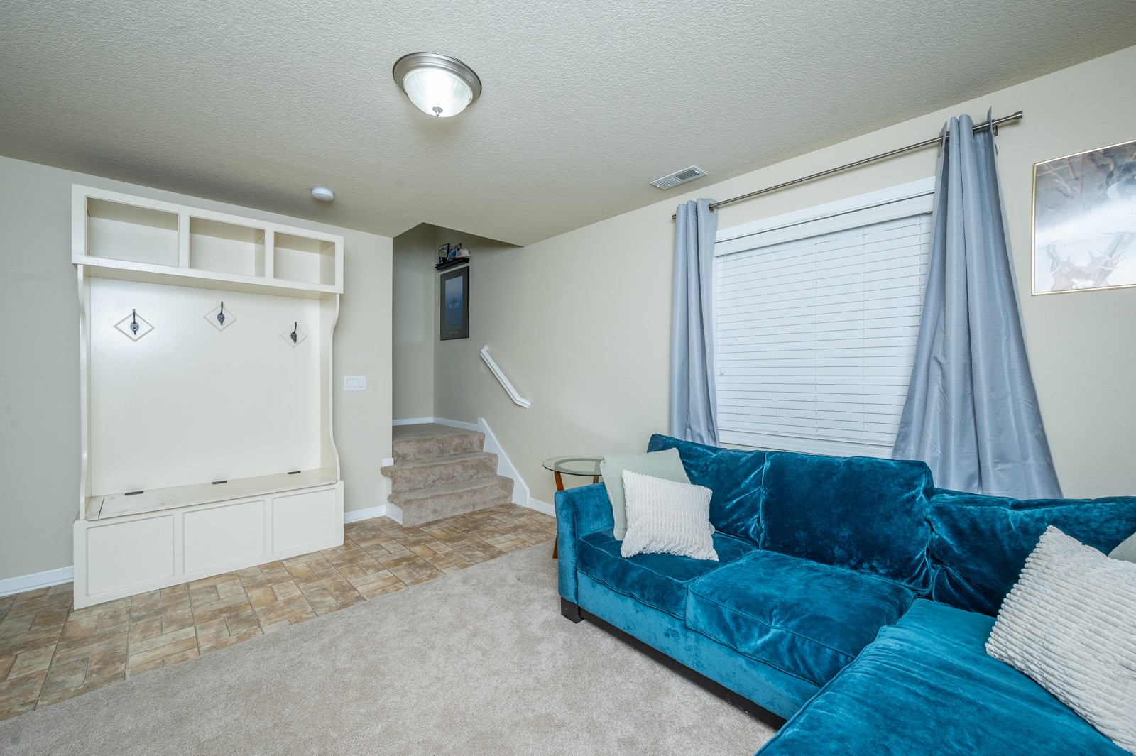 163 SE Booth Avenue