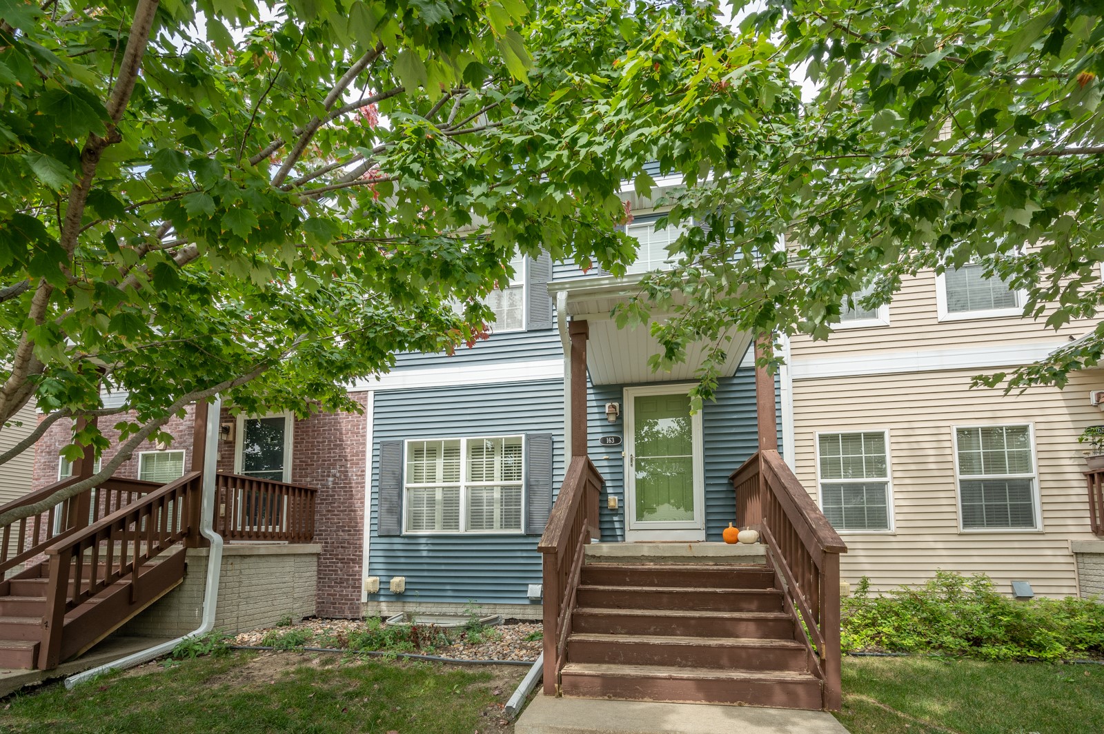 163 SE Booth Avenue