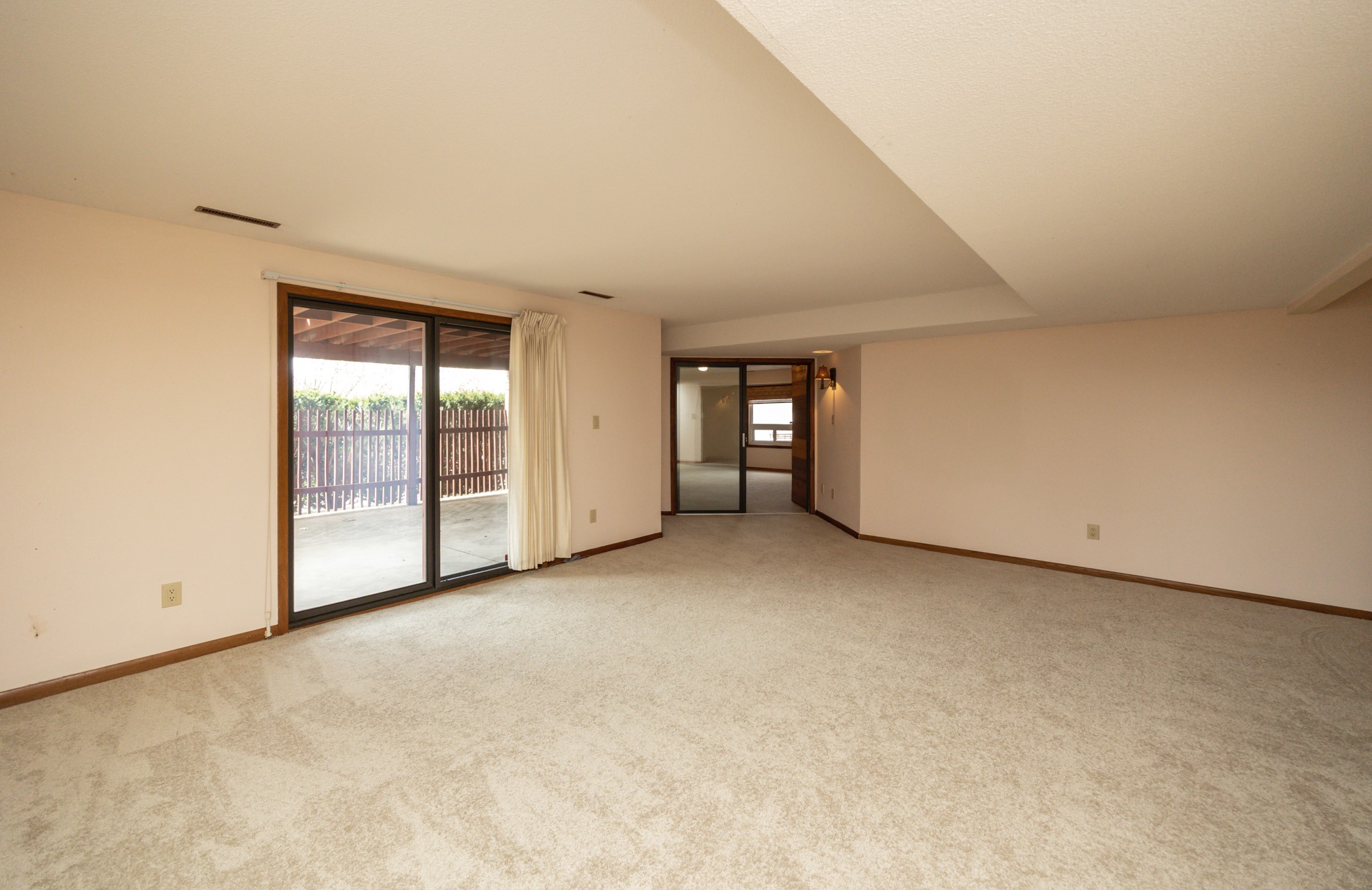 2800 Claiborne Circle