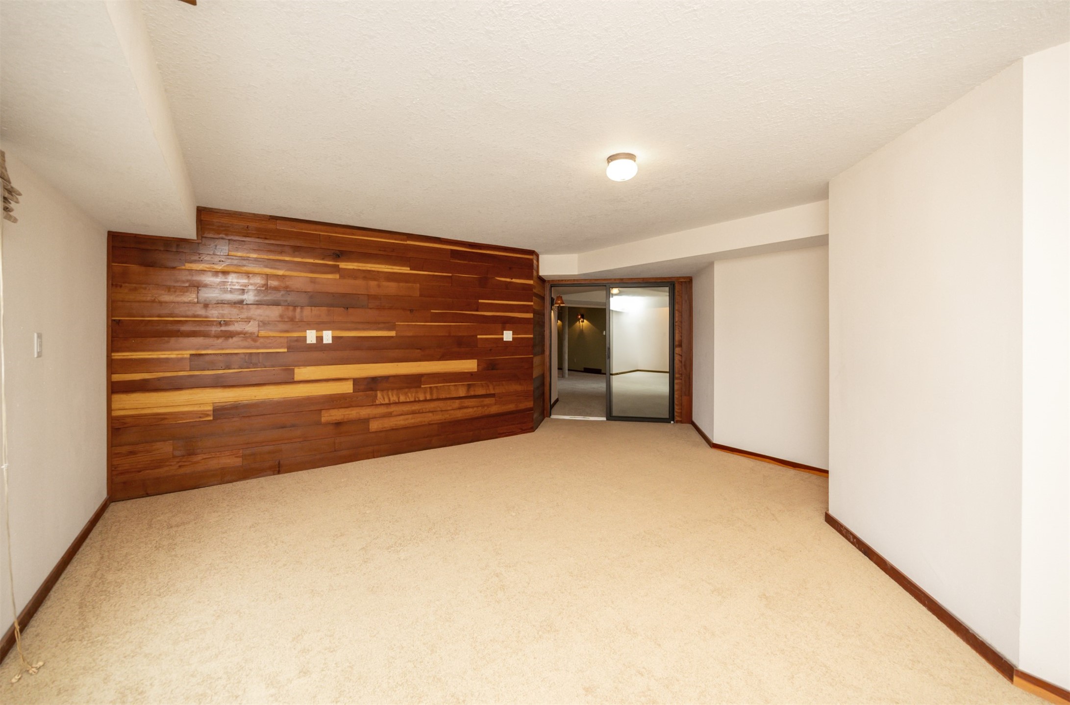 2800 Claiborne Circle