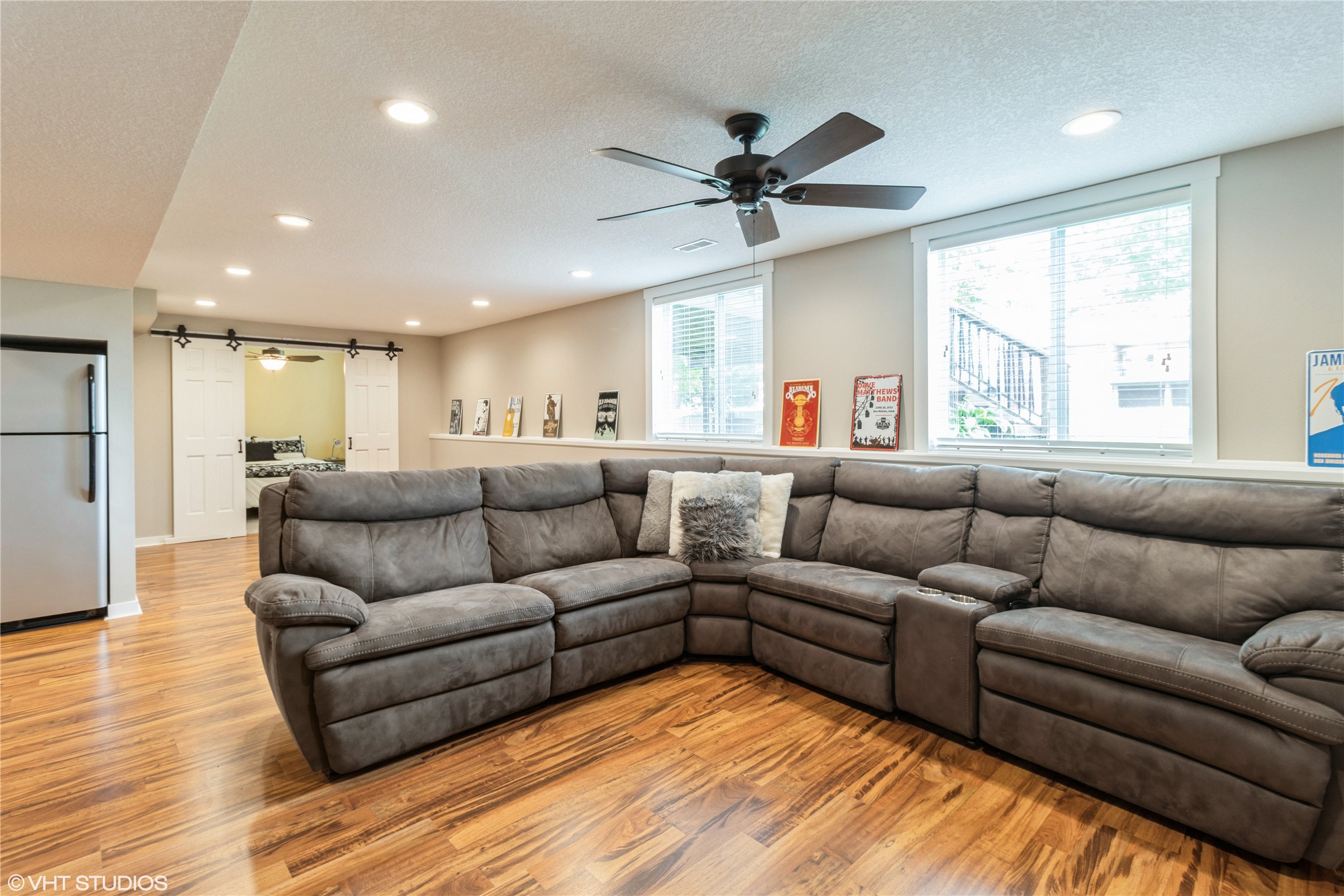 811 N T Court