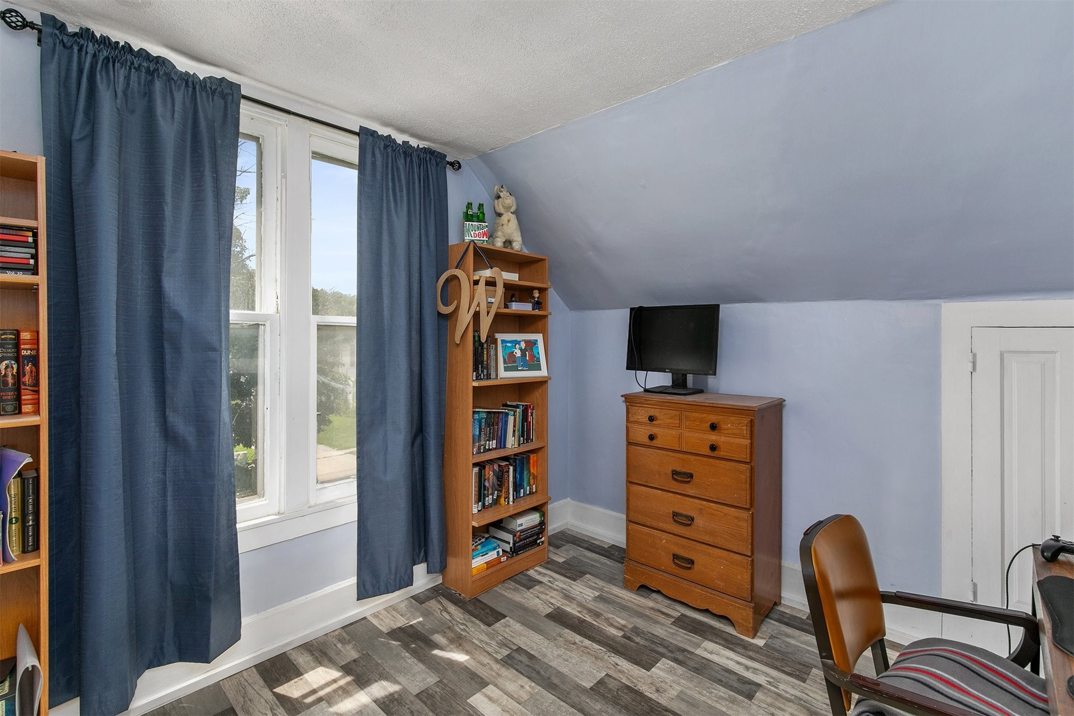 404 W Salem Avenue