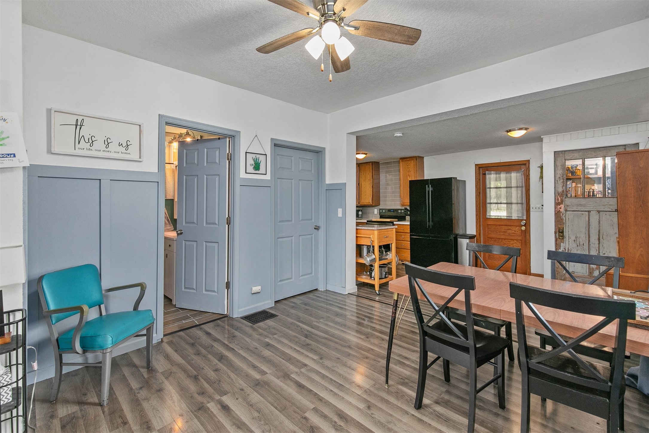 404 W Salem Avenue