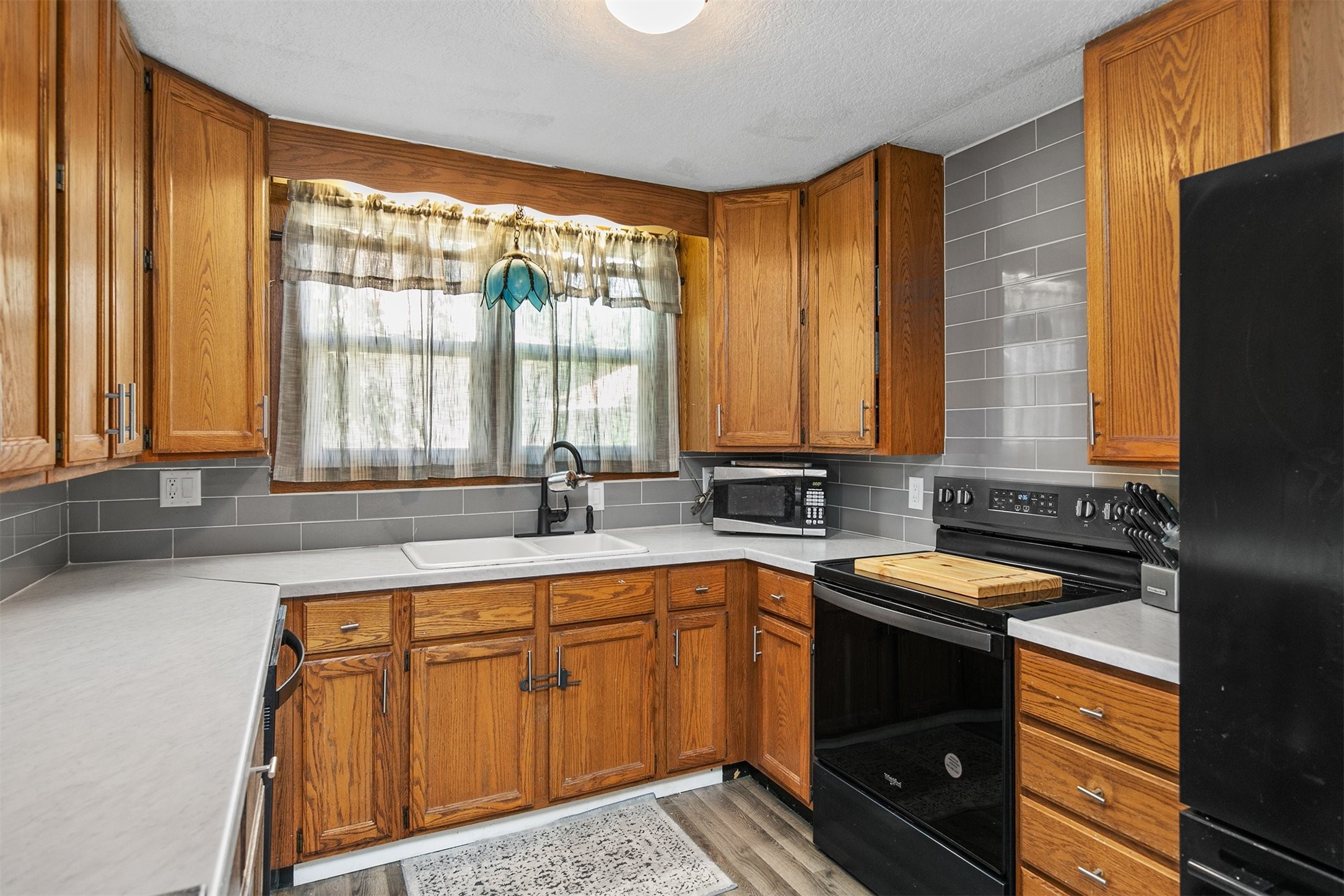 404 W Salem Avenue